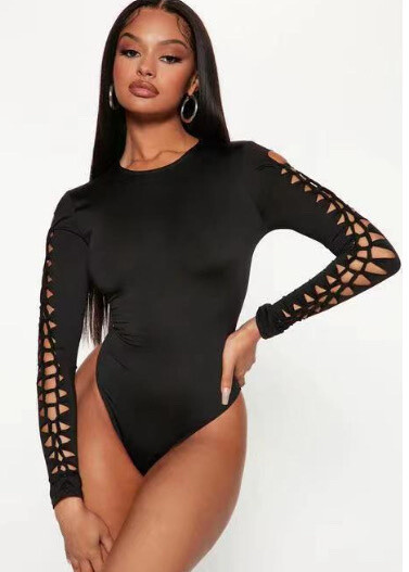 Wholesaler MW Studio - women's body braided on the arm