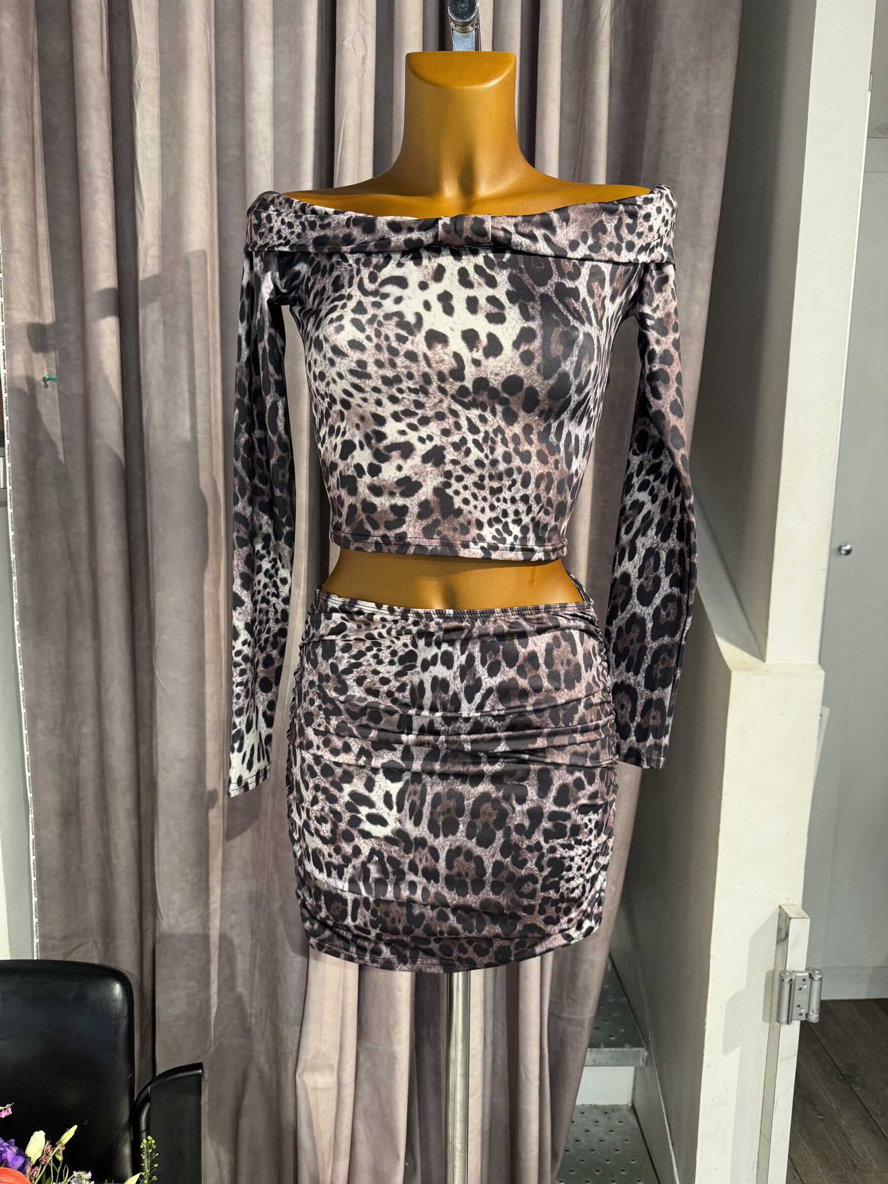Wholesaler MW Studio - gray leopard set