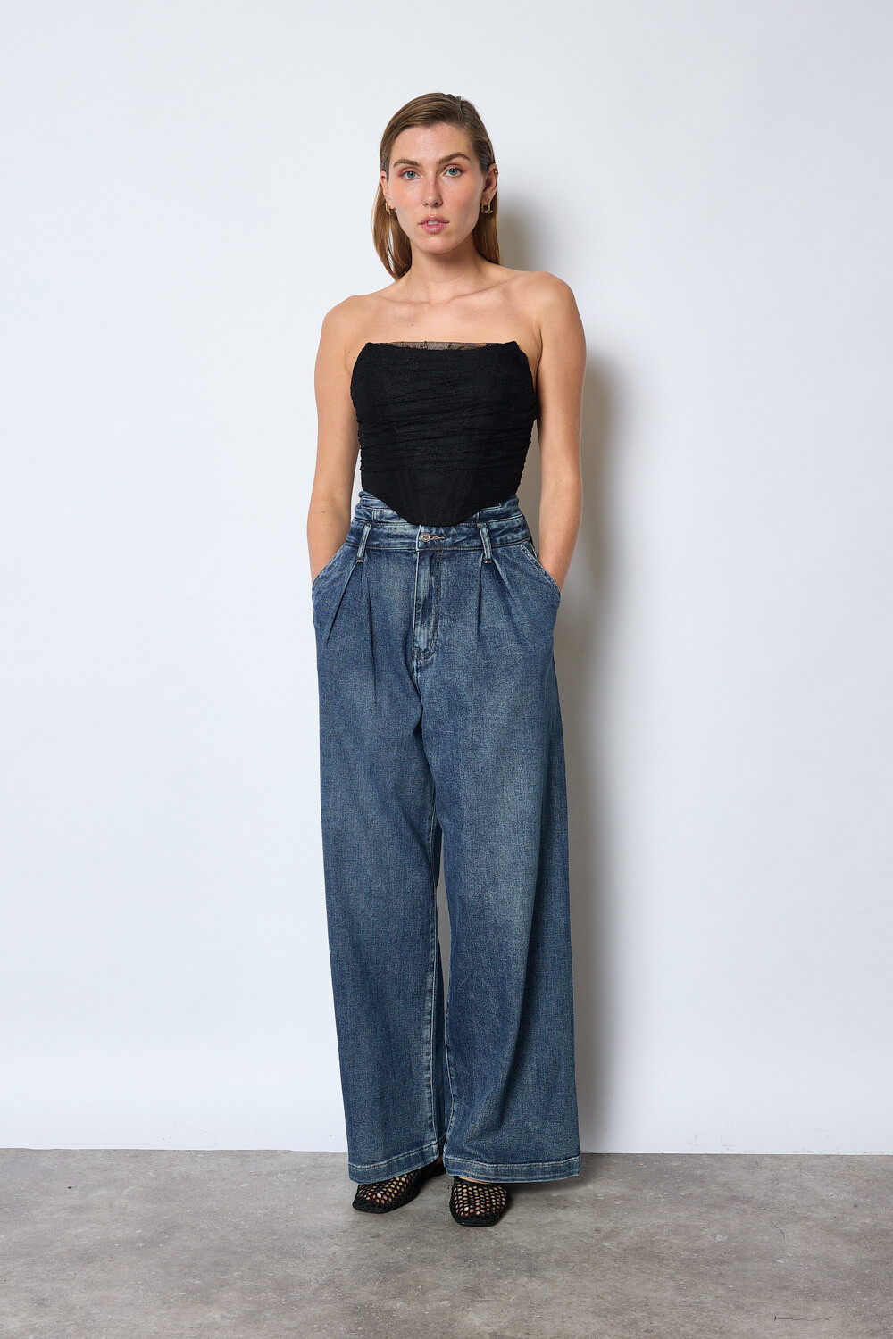 Wholesaler MW Studio - HIGH WAIST JEANS