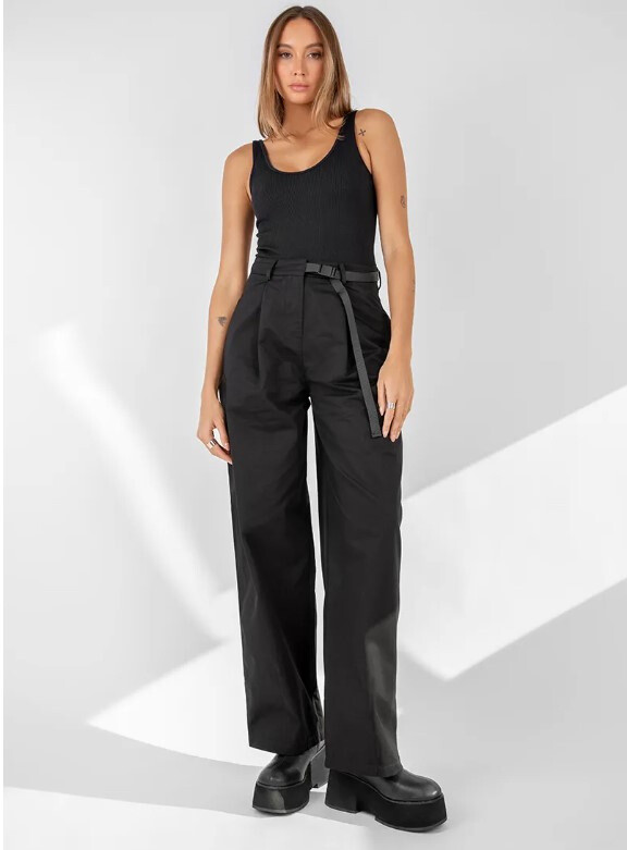Wholesaler MW Studio - belted cargo pants