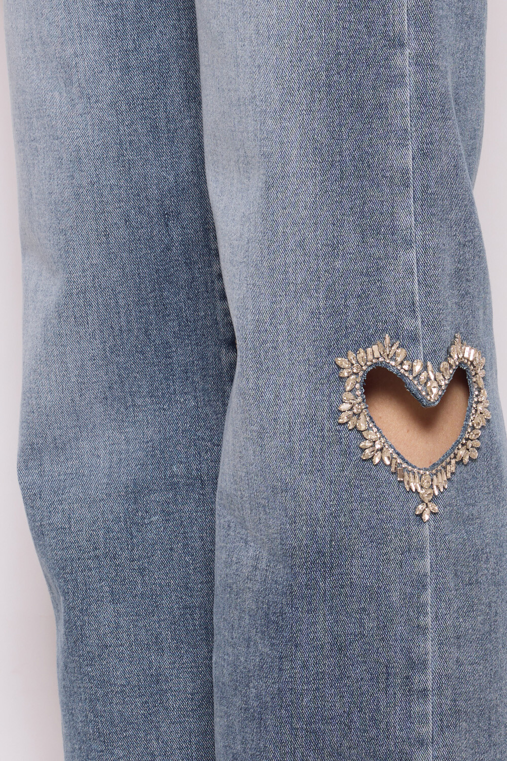 Wholesaler MW Studio - jeans has reason