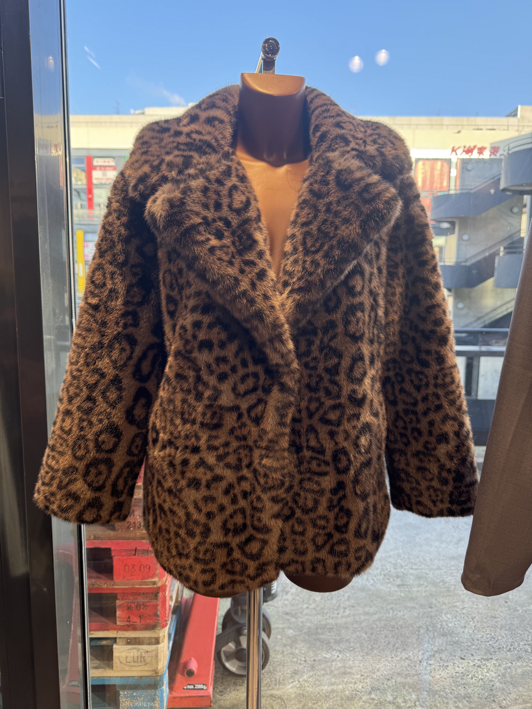 Wholesaler MW Studio - FUR JACKET