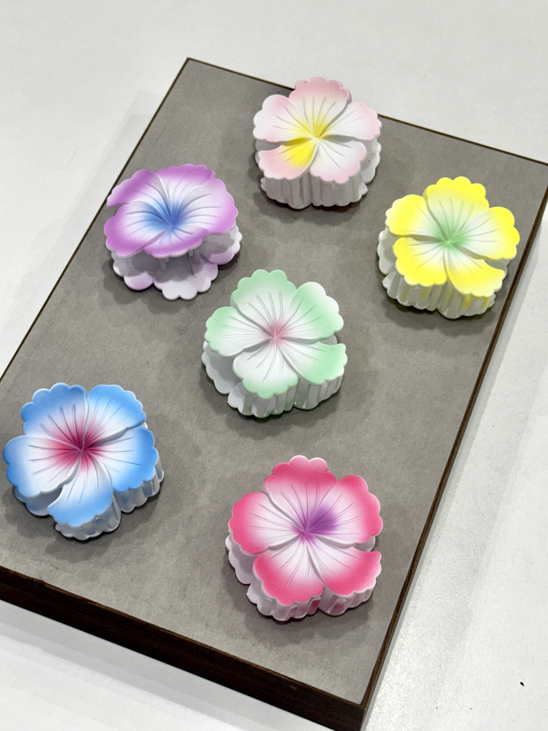 Grossiste MY ACCESSORIES PARIS - PINCE FLEUR HIBISCUS