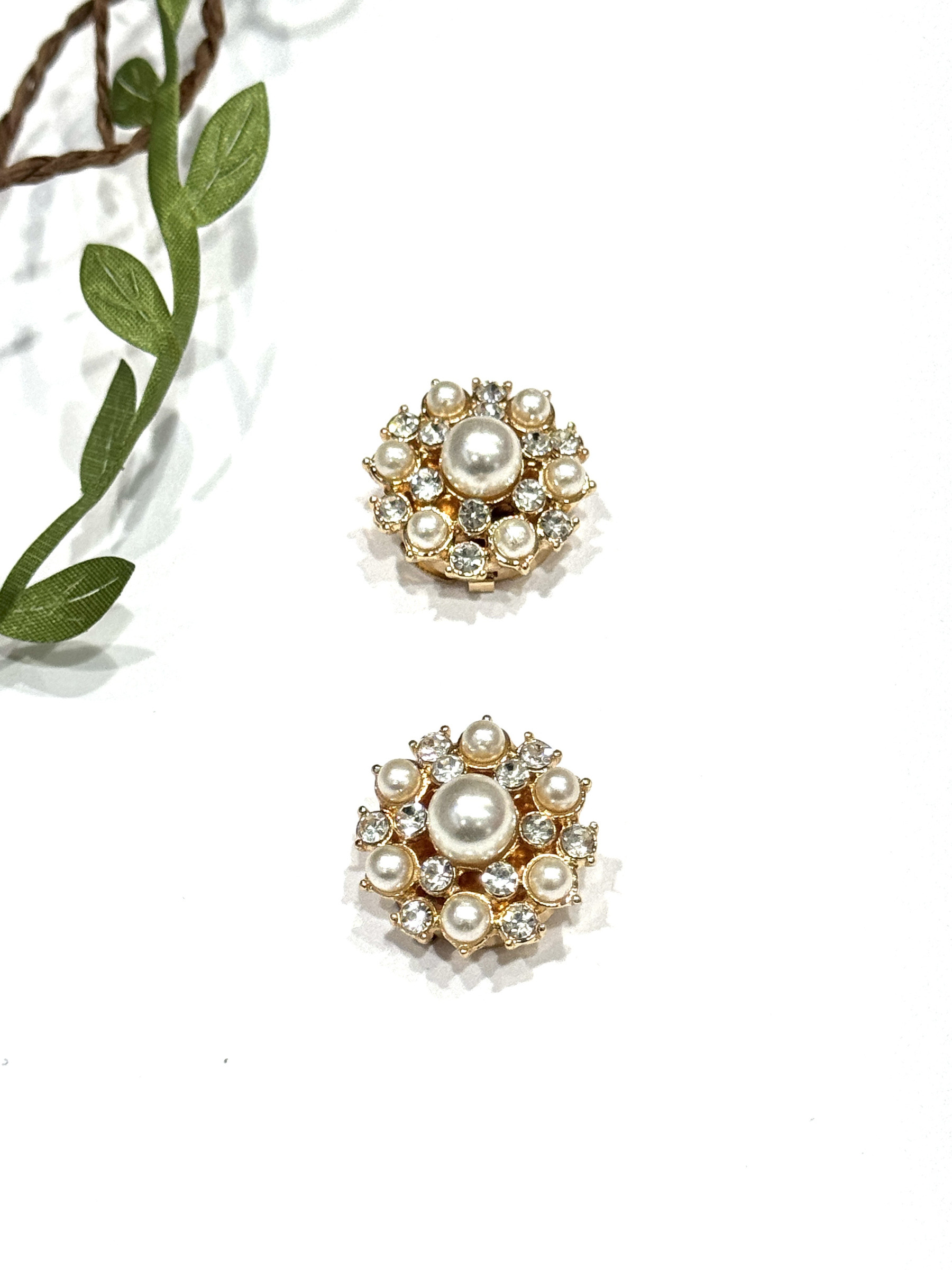 Grossiste MY ACCESSORIES PARIS - CACHE BOUTONS, BOUTON MANCHETTE