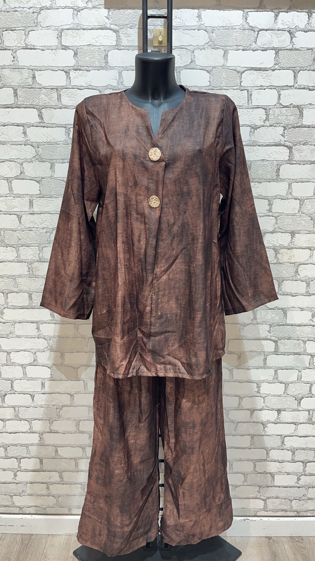 Grossiste My Style - Ensemble chemise 2 boutons doré + pantalons