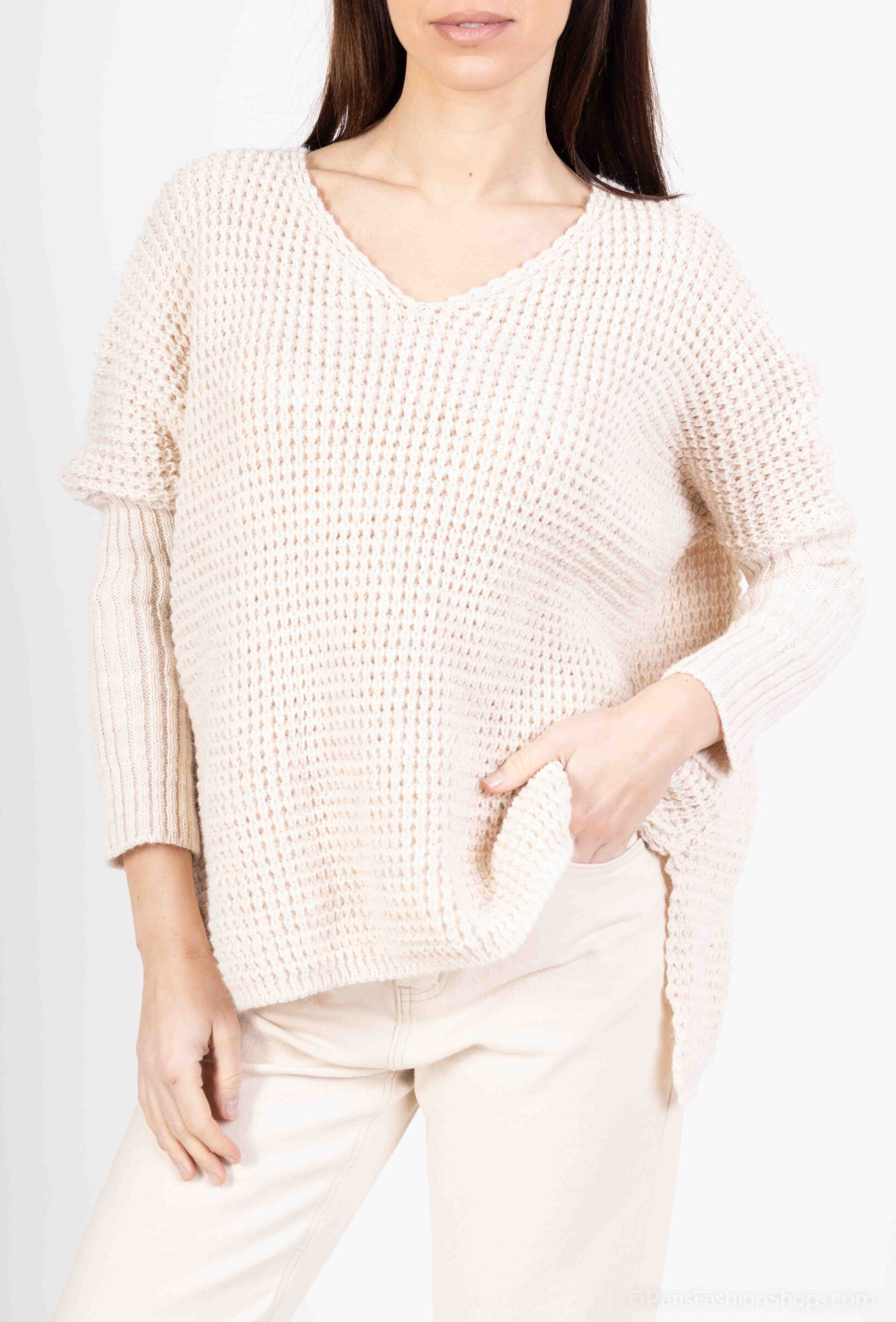 Wholesaler Mylee - 3/4 or long wide sleeve.