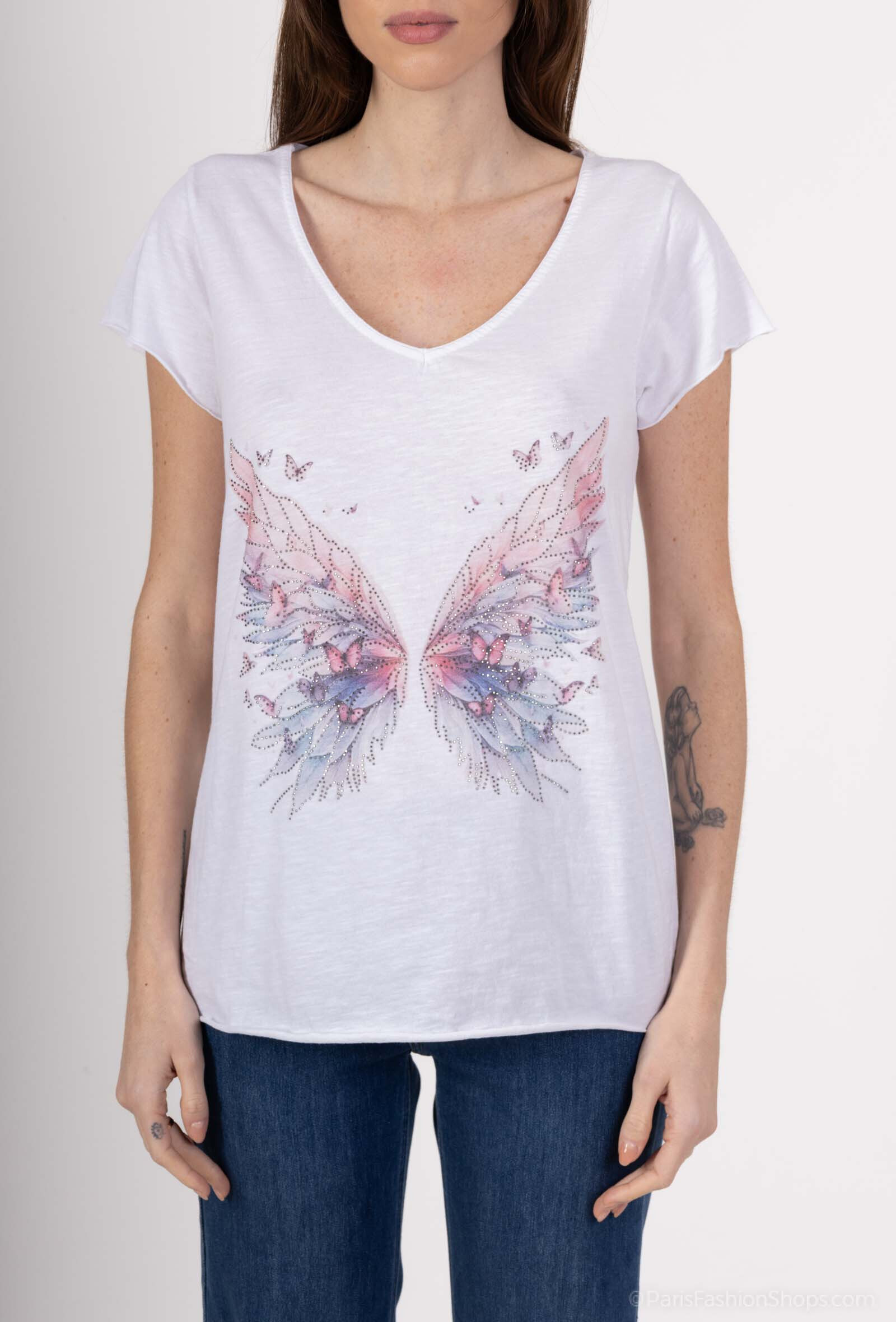 Wholesaler Mylee - Wings printed t-shirt with Strasse