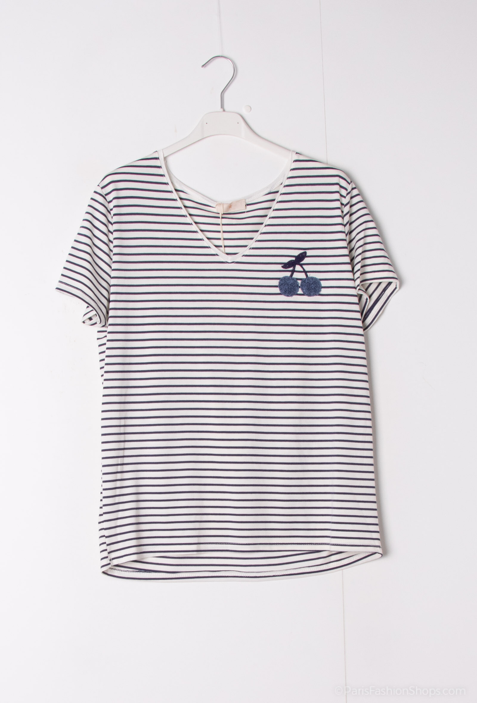 Großhändler Mylee - Kirschstickte T-Shirt