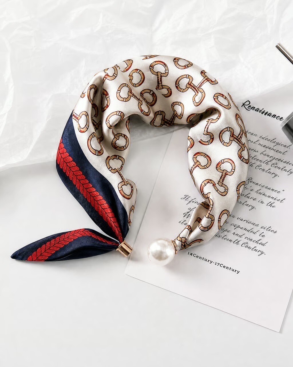 Grossiste Nacrélia - Foulard Aimant Louise 5