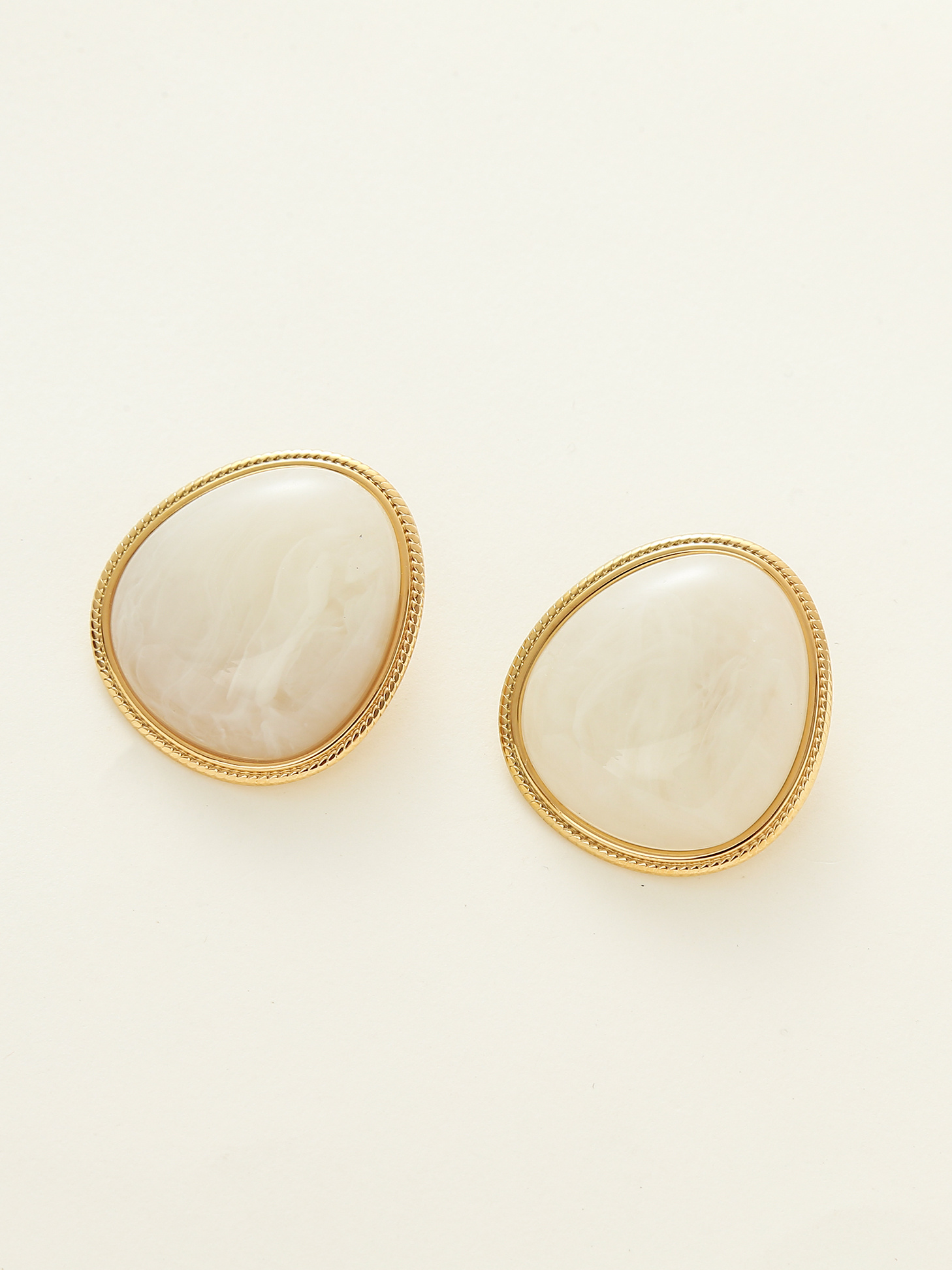 Grossiste Nacrélia - Boucle d'Oreille Simple Romane