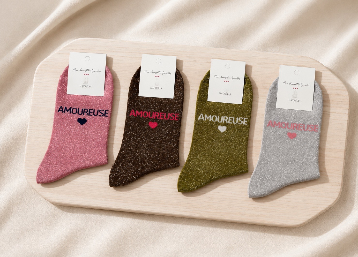 Grossiste Nacrélia - Chaussettes AMOUREUSE avec un COEUR