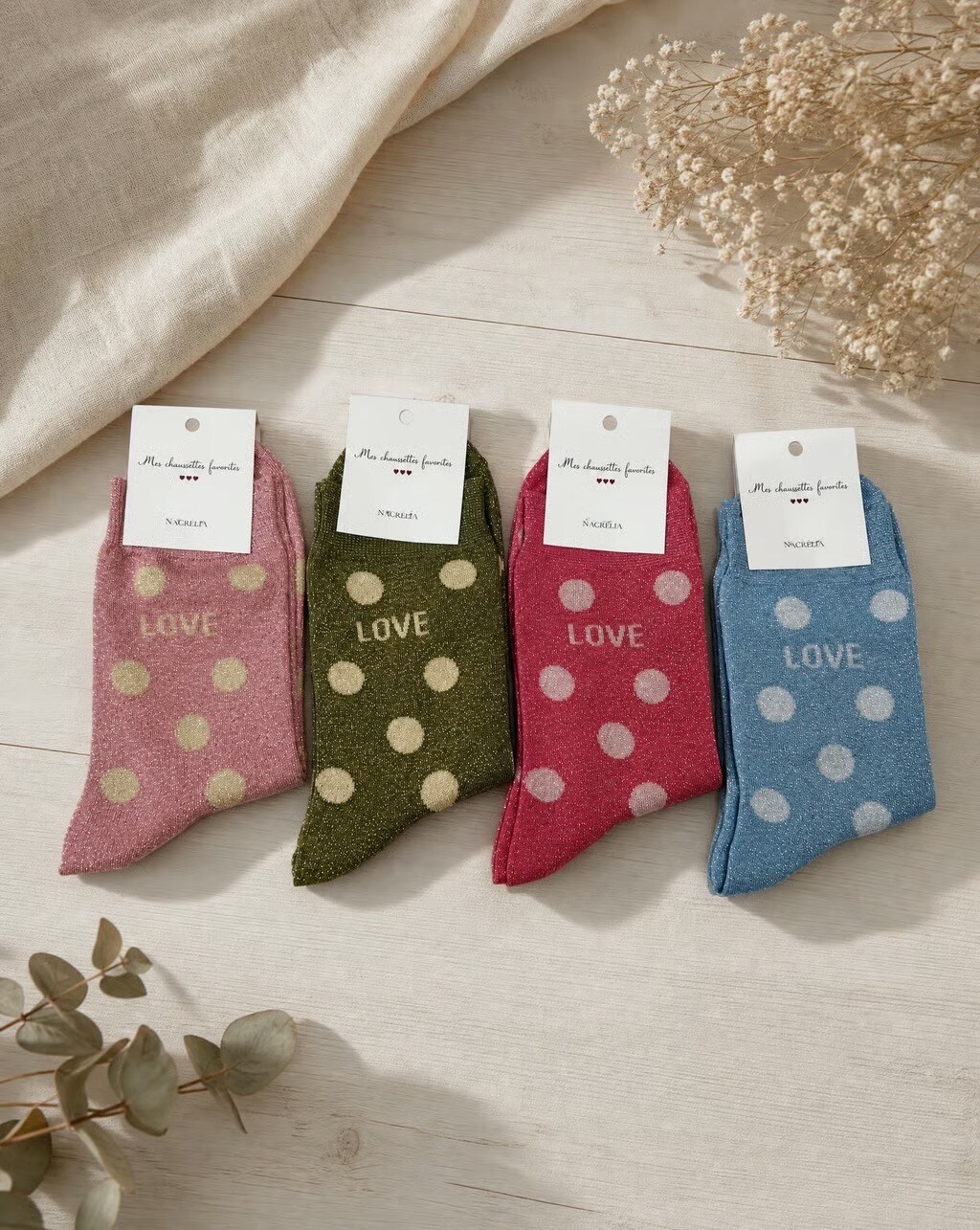 Grossiste Nacrélia - Chaussettes LOVE à motif petit pois
