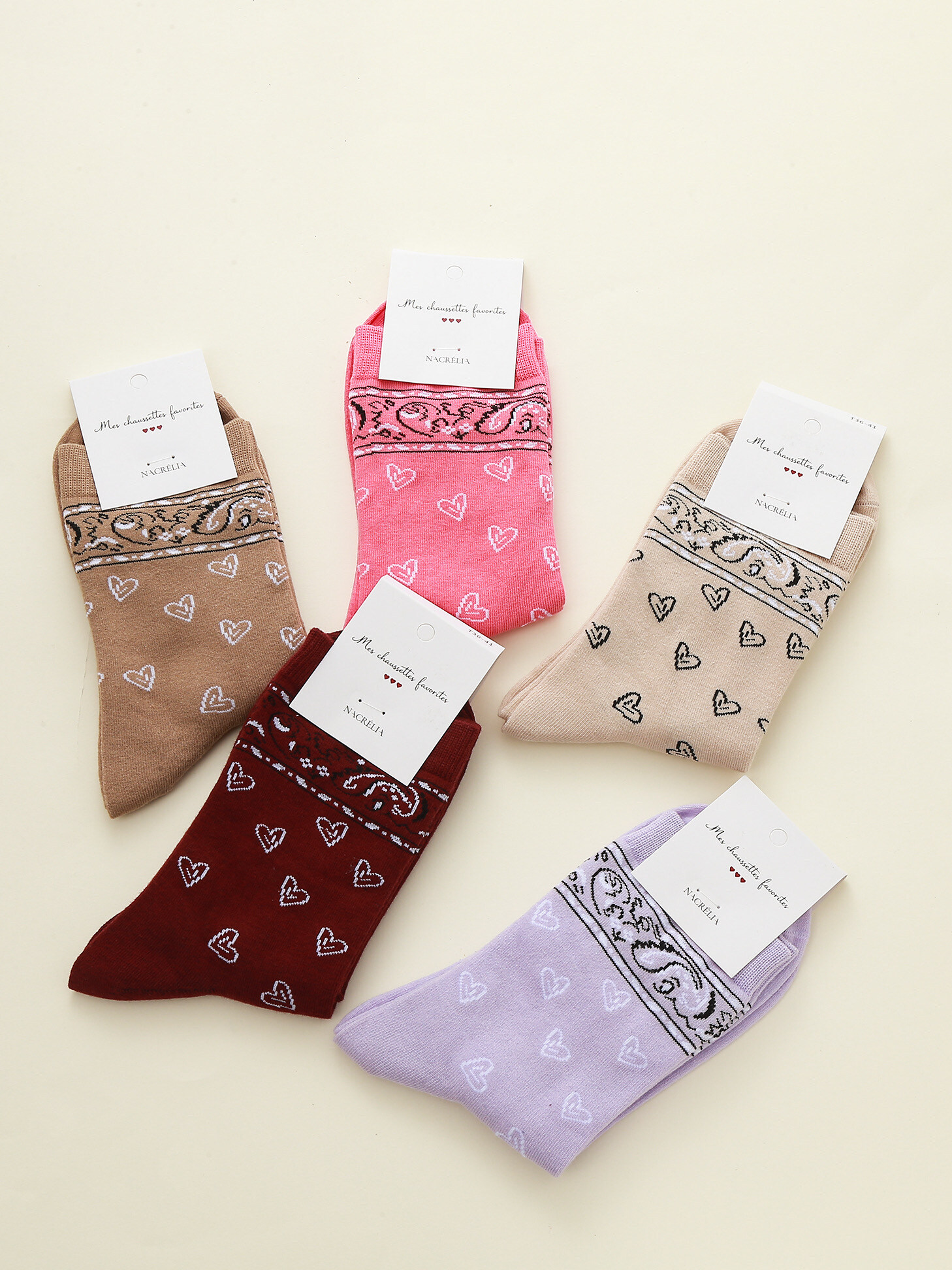Grossiste Nacrélia - Chaussettes COEUR façon BANDANA