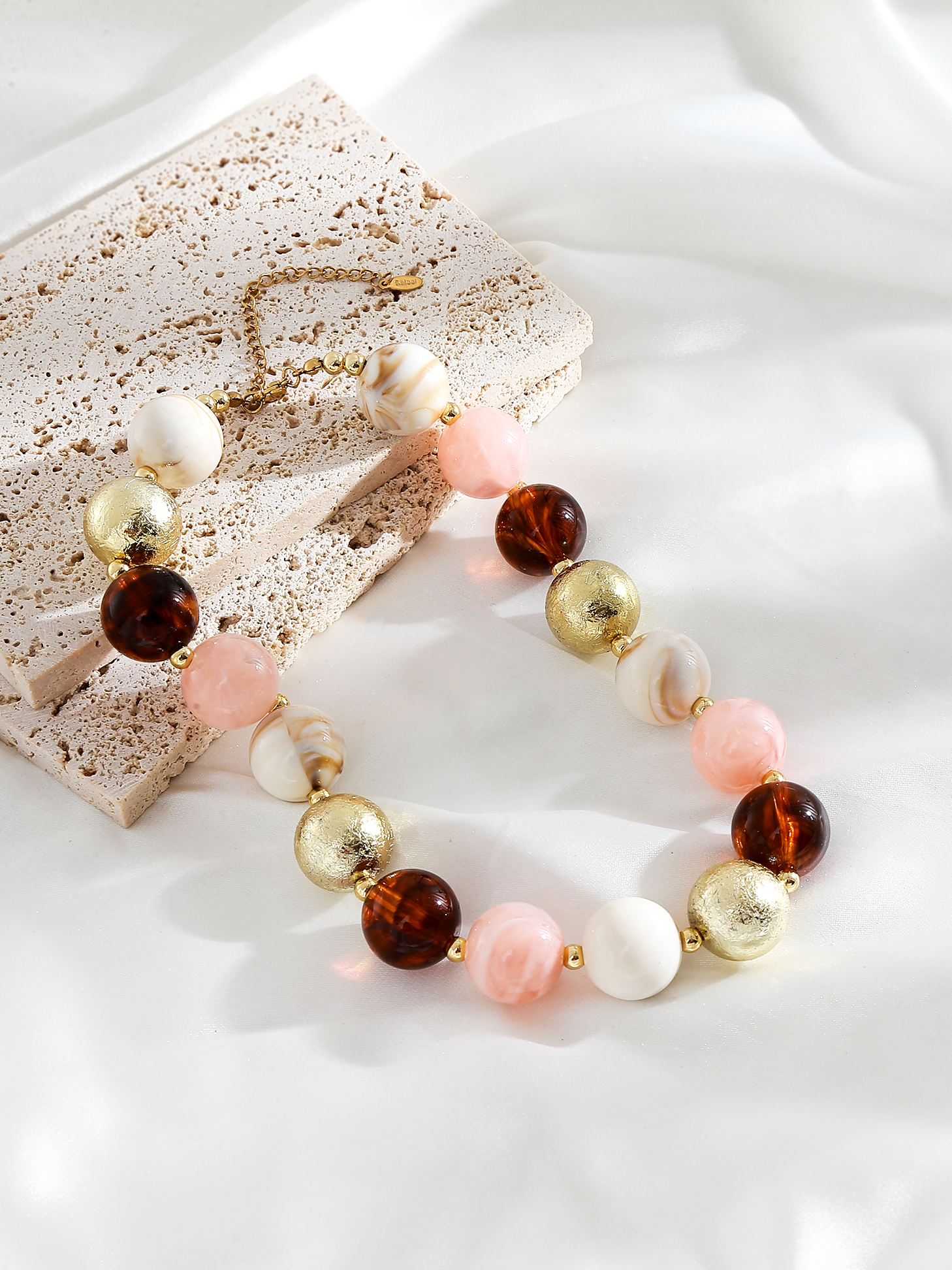 Grossiste Nacrélia - Collier en Résine