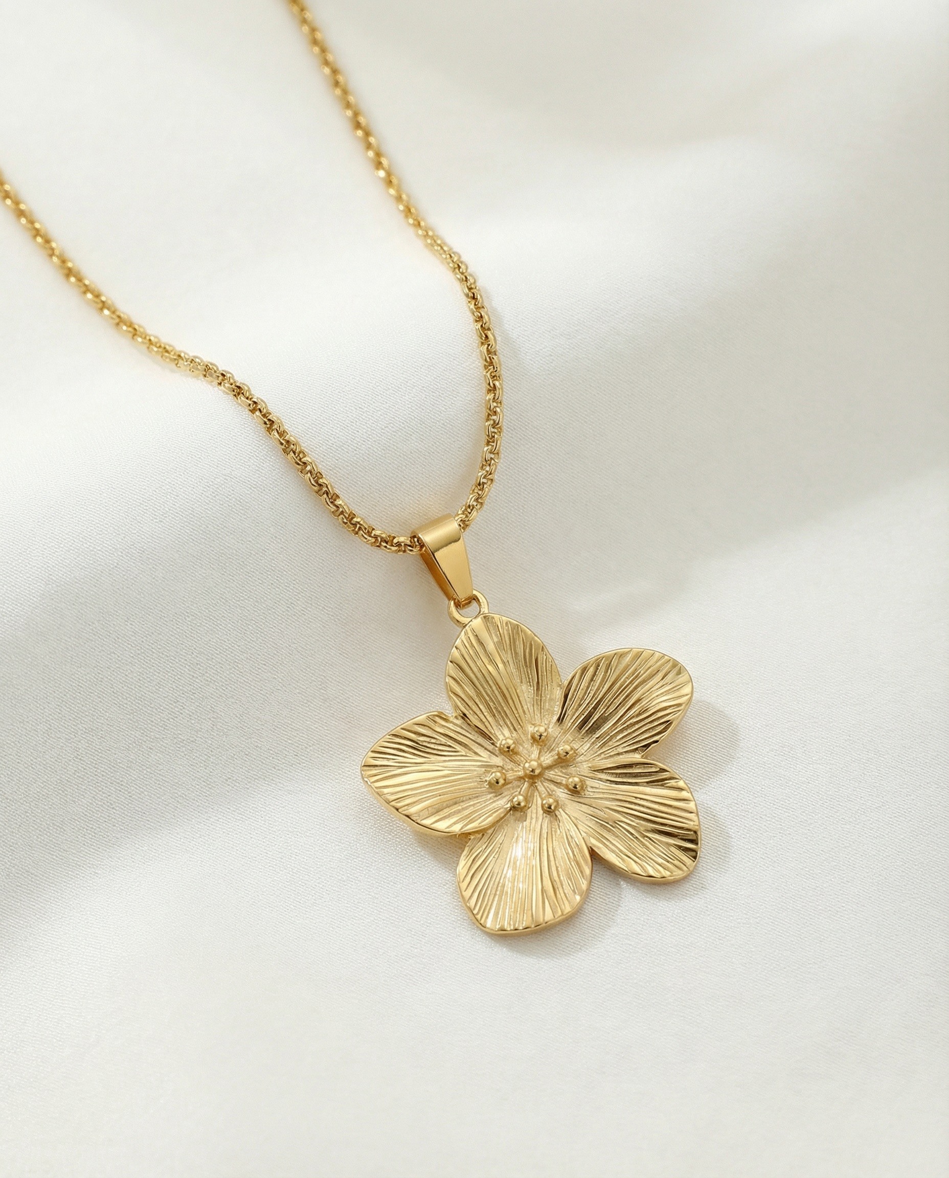 Grossiste Nacrélia - Collier Pendentif Christiane