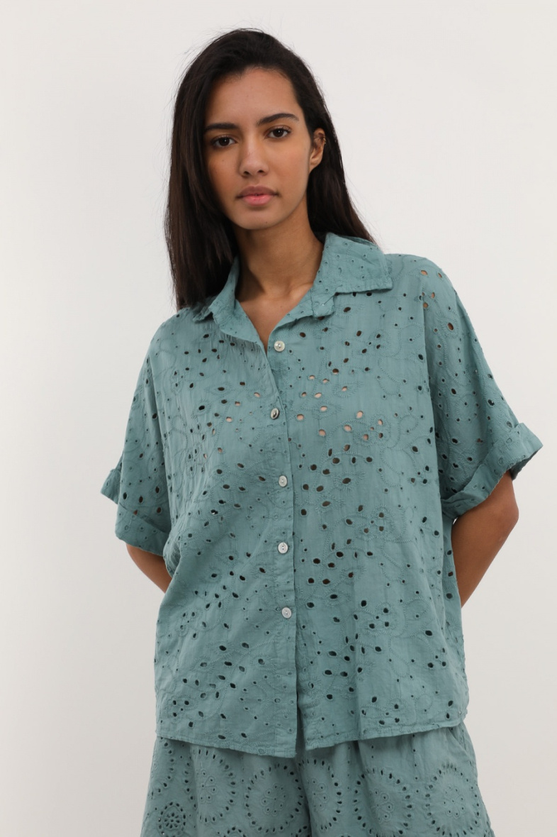 Grossista NAÏS - Camicia ricamata a maniche corte