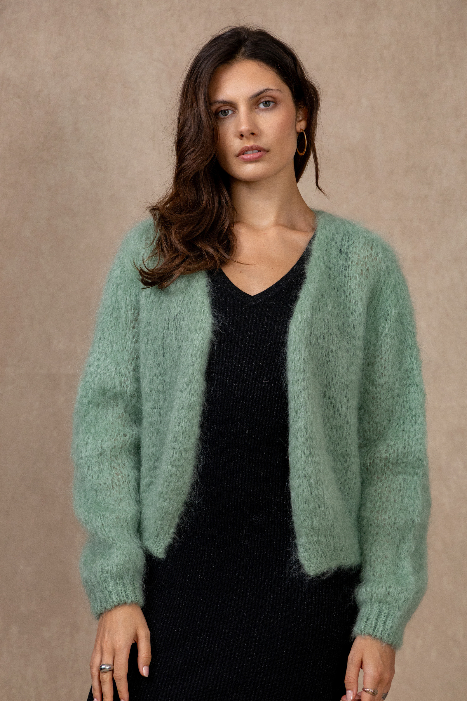 Grossiste NAÏS - Gilet court manches longues en 80% kid mohair