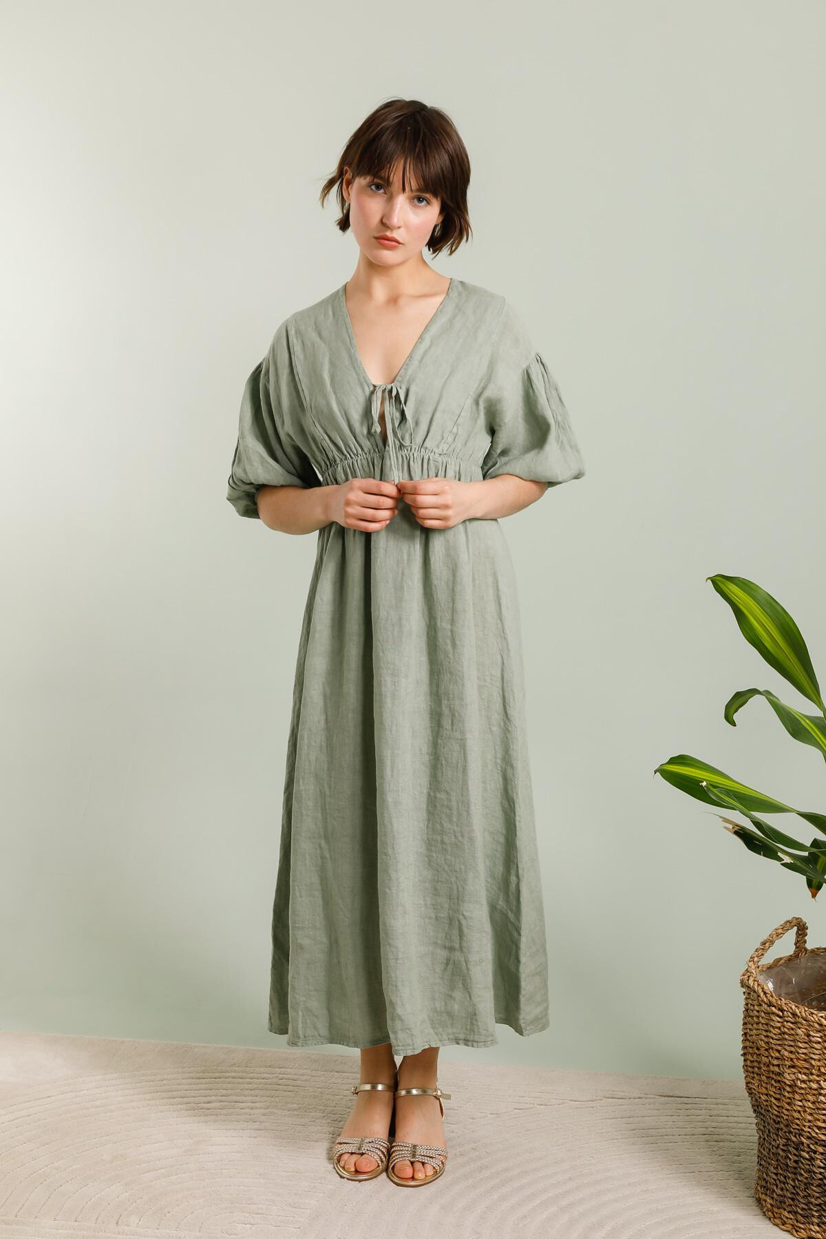 Mayorista NAÏS - Vestido de manga larga 3/4 apretado al tamaño 100% de lino