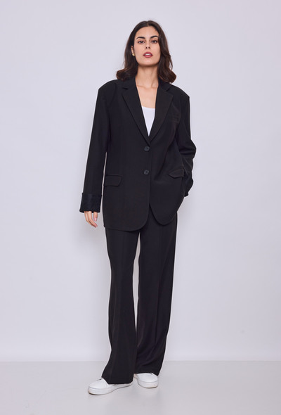 Grossiste Nana Love - Veste oversize avec détails dentelle Grossiste Nana Love - Veste oversize avec détails dentelle