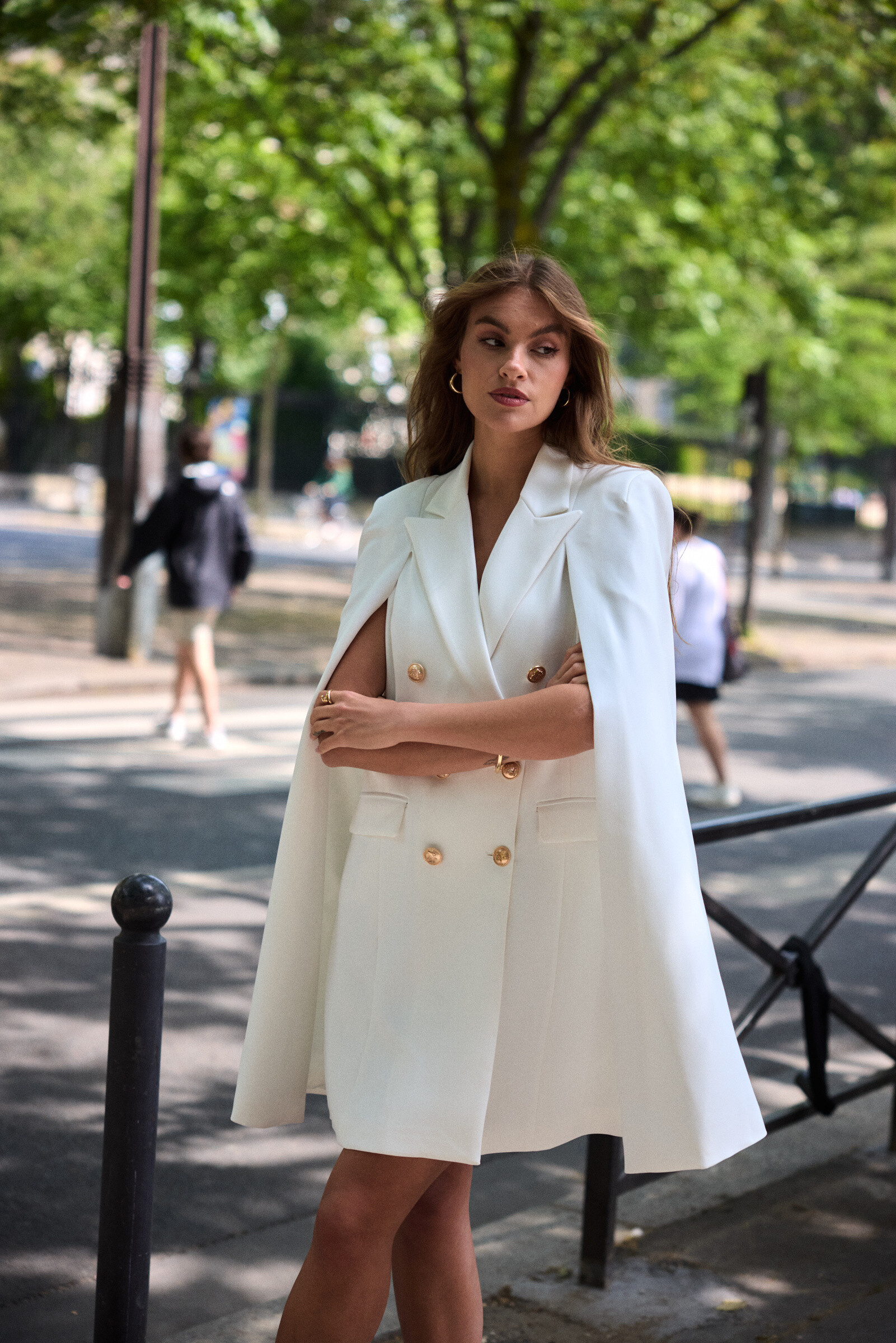 Wholesaler Nana Love - Stylish long cape with golden buttons