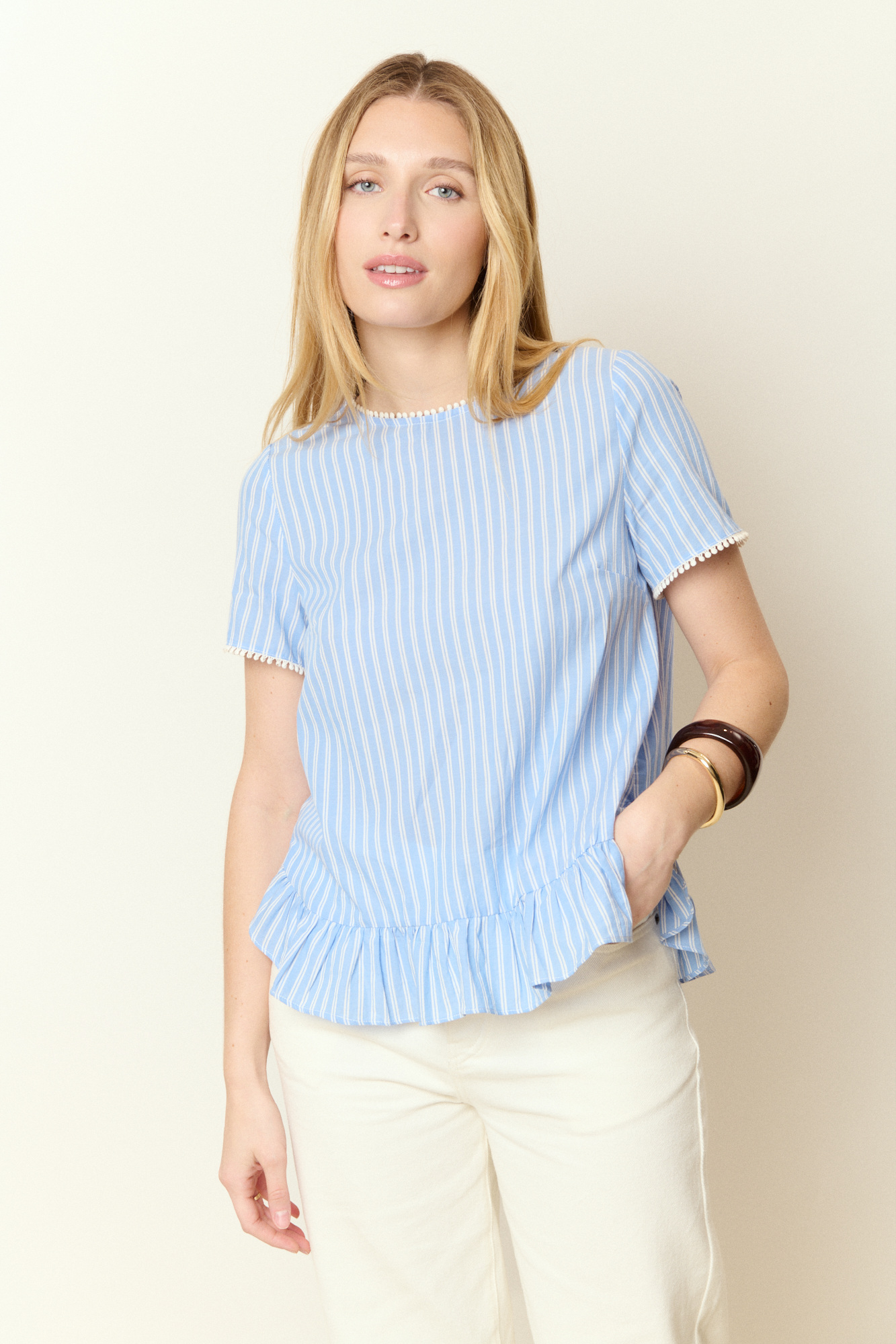 Grossista NATHAEL - Blusa di cotone a righe con bottoni sul retro