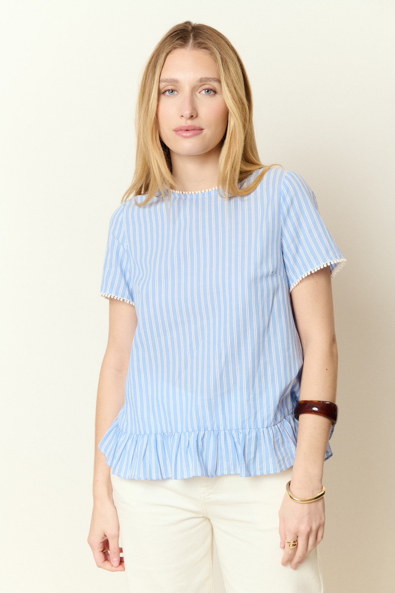 Grossista NATHAEL - Blusa a righe in cotone con bottoni sul retro