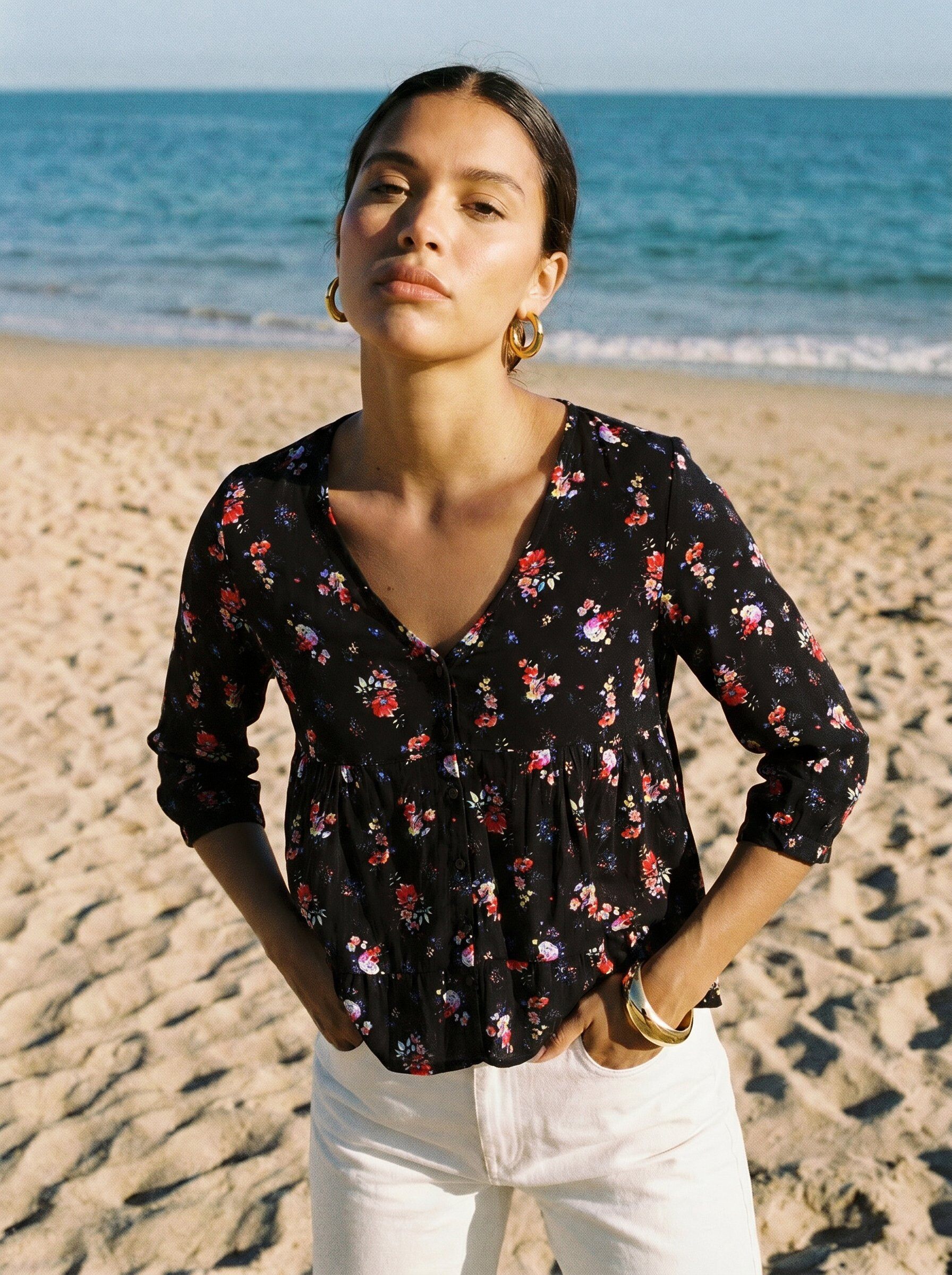 Grossista NATHAEL - Blusa con volant e stampa liberty