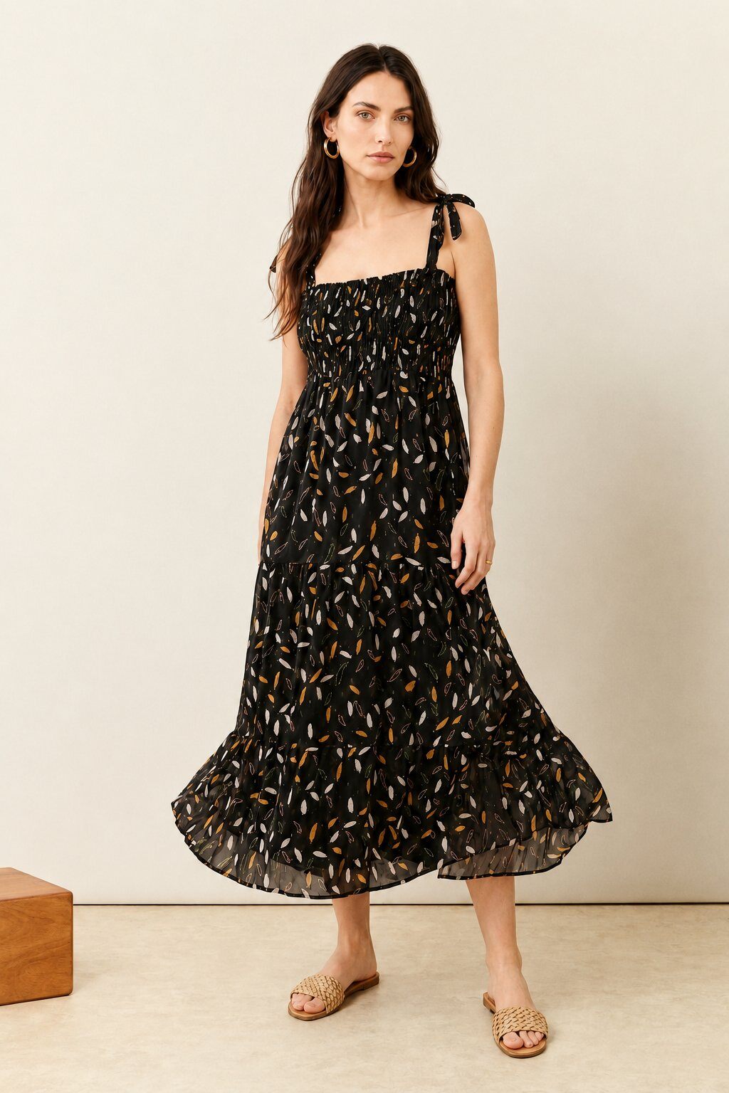 Grossiste NATHAEL - Robe fluide mi-longue smockée imprimée à bretelles