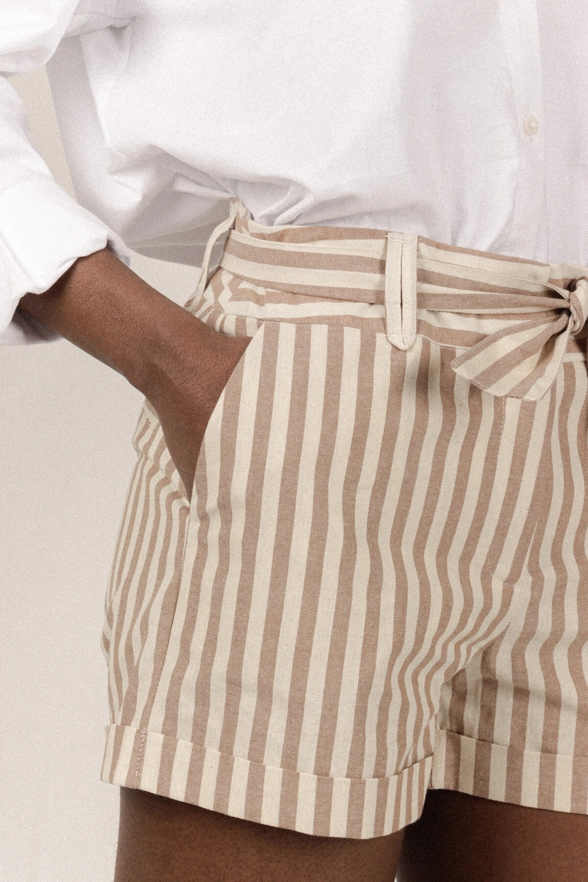 Grossiste NATHAEL - Short rayé en coton