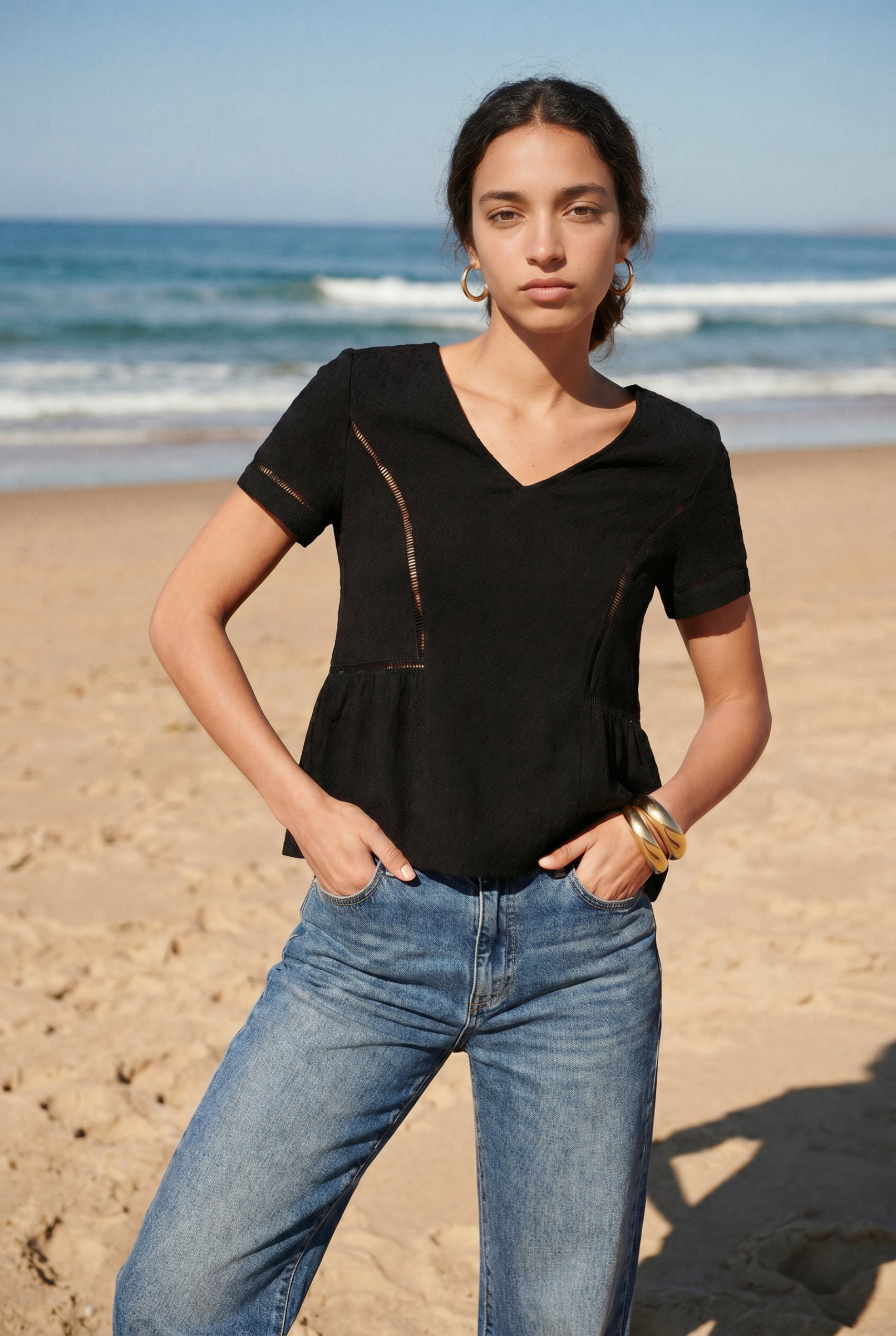 Grossista NATHAEL - Blusa peplo a maniche corte