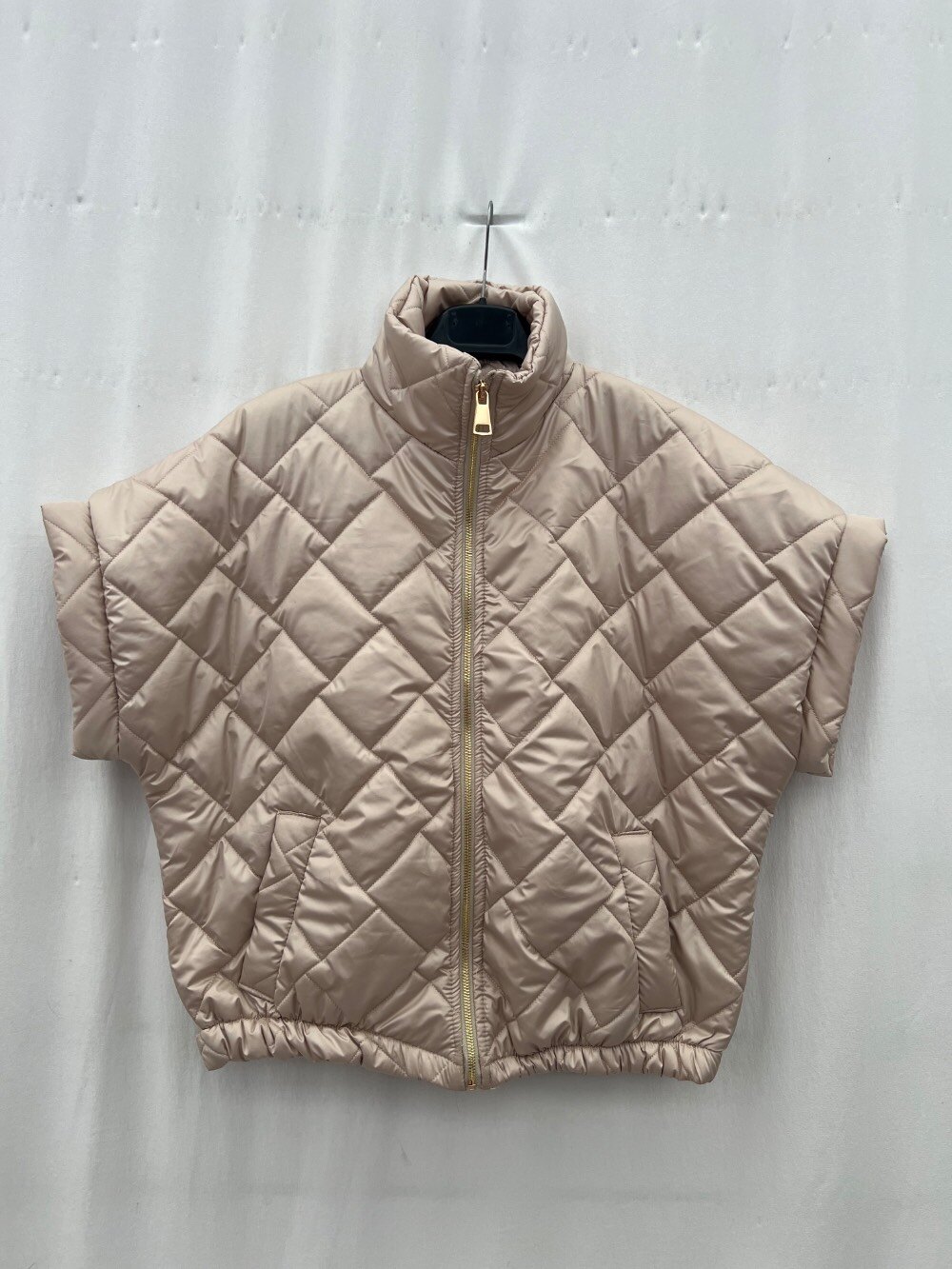 Großhändler NEW & CO - Jacke mit Schließung