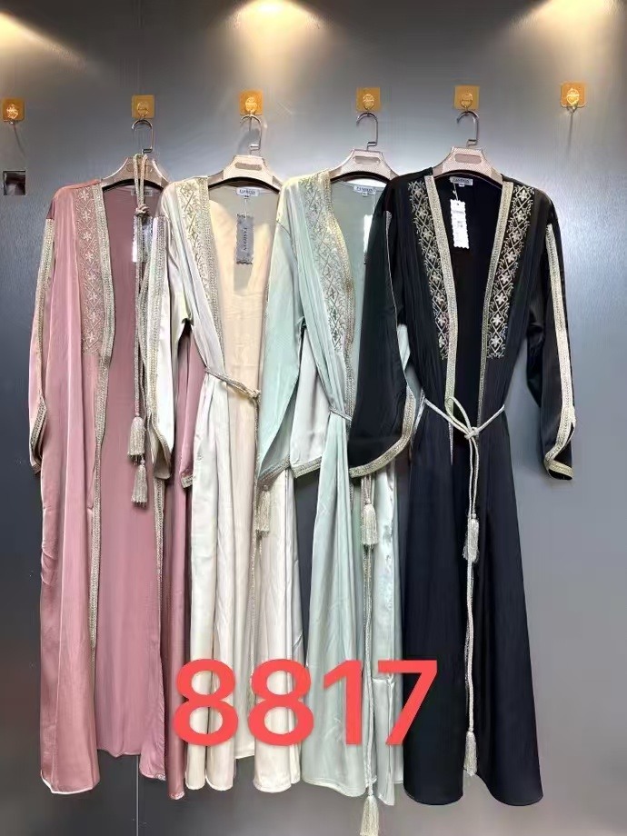 Wholesaler New Lolo - Long cardigan with elegant belt embroidery and fabric smooth and shiny like satin