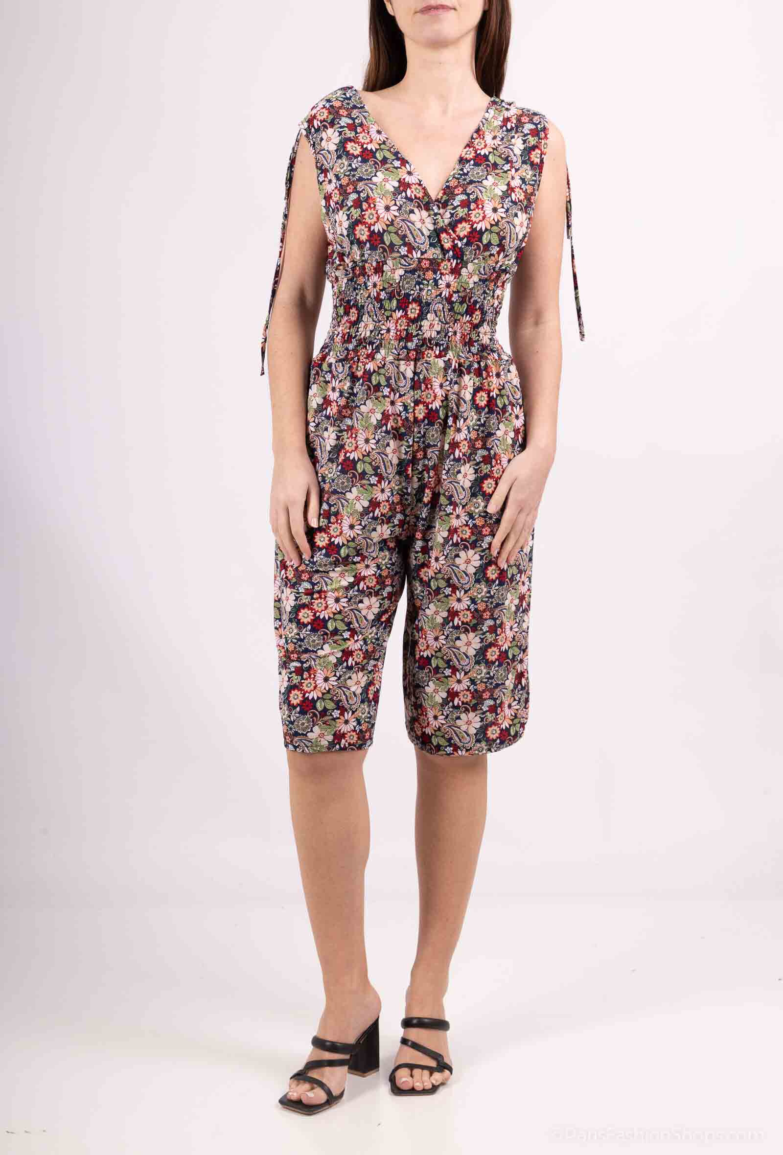 Wholesaler New Lolo - short jumpsuit with lots of pattern with flowers and leaves