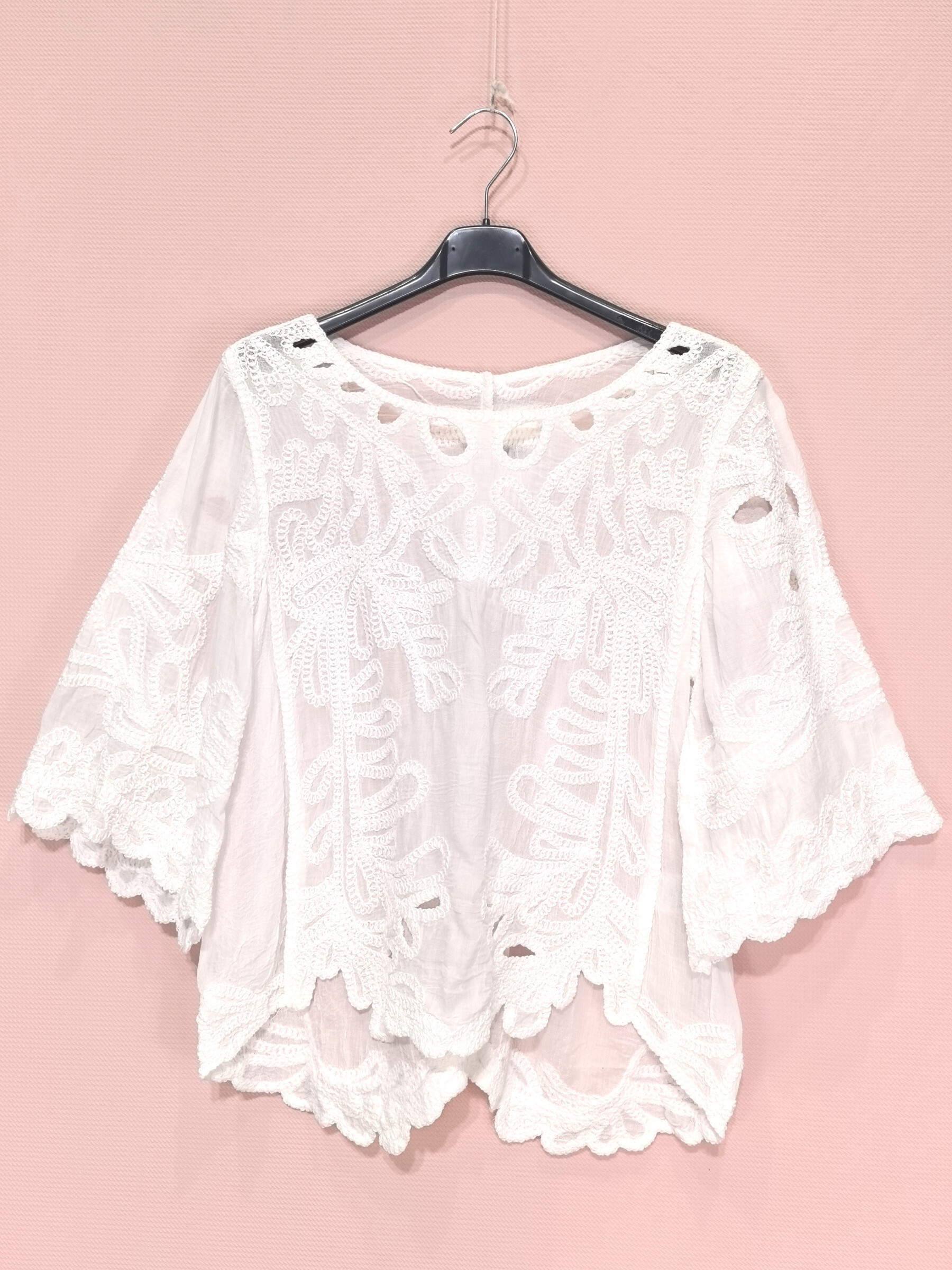 Wholesaler New Sunshine - Embroidered bohemian blouse