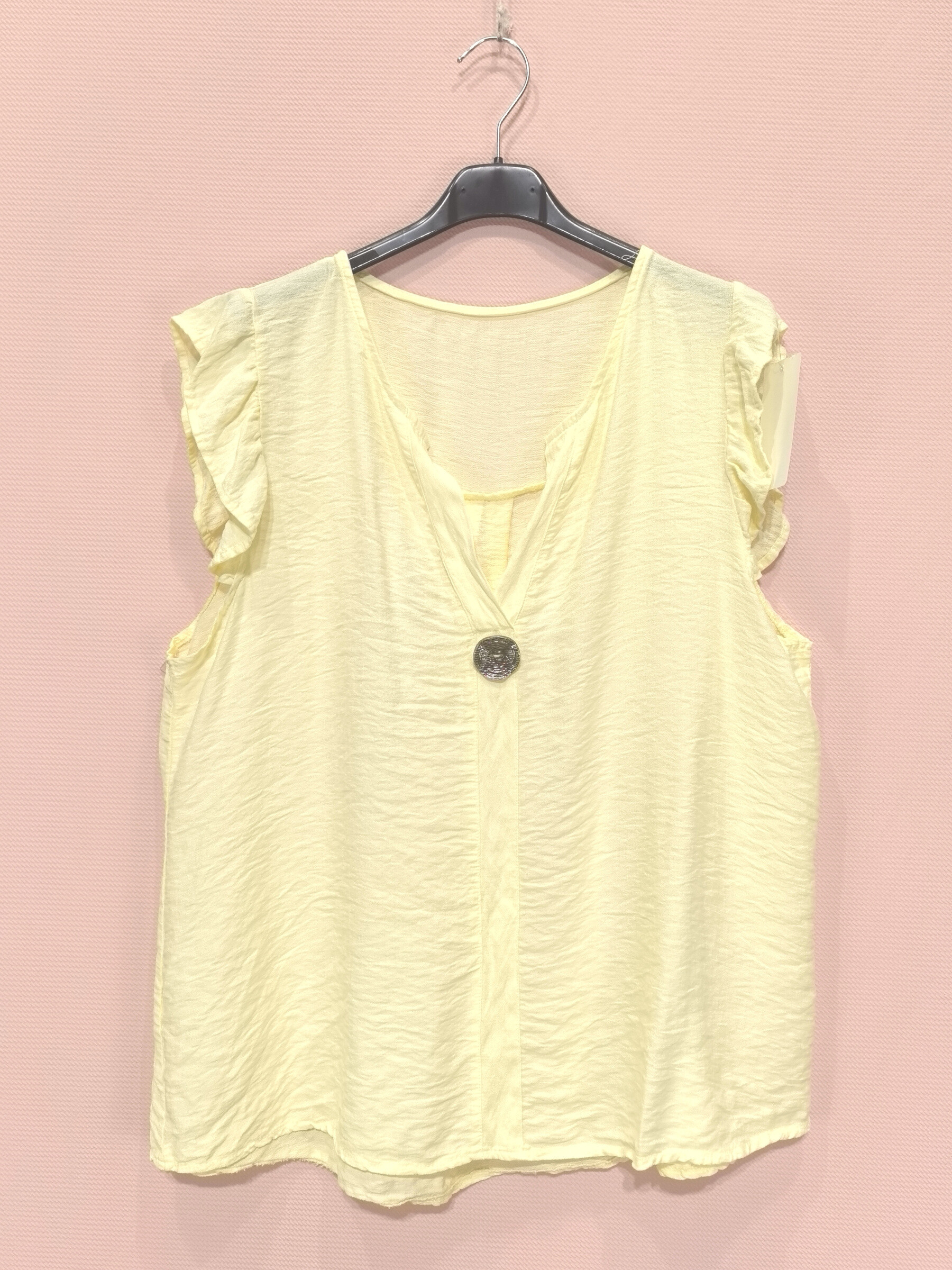 Grossiste New Sunshine - Blouse à volant et bouton décoratif