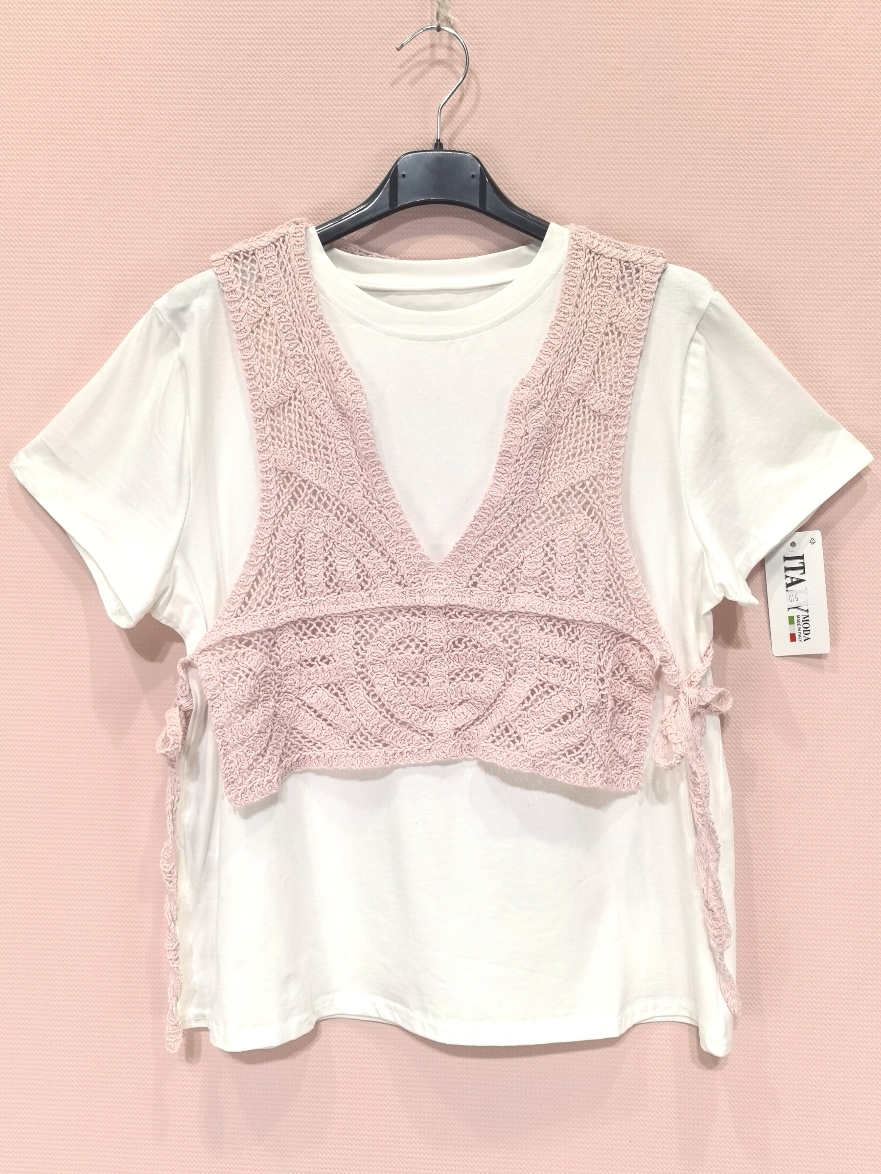 Grossista New Sunshine - T-shirt bianco con canotta all'uncinetto a castello
