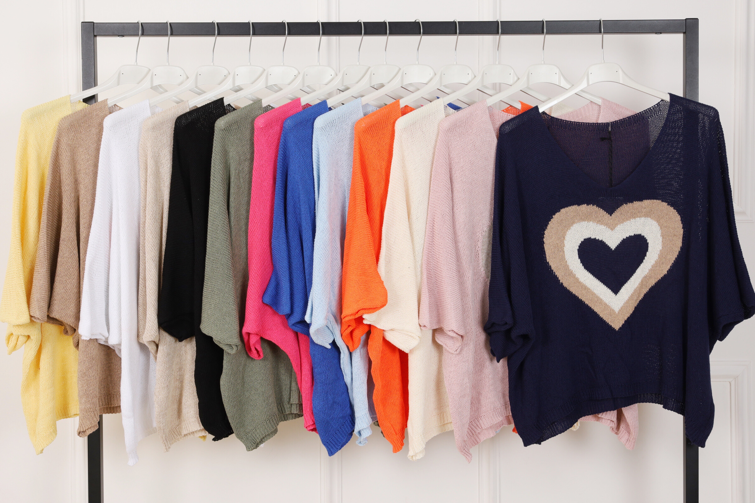 Wholesaler NIV - Pull Lovy