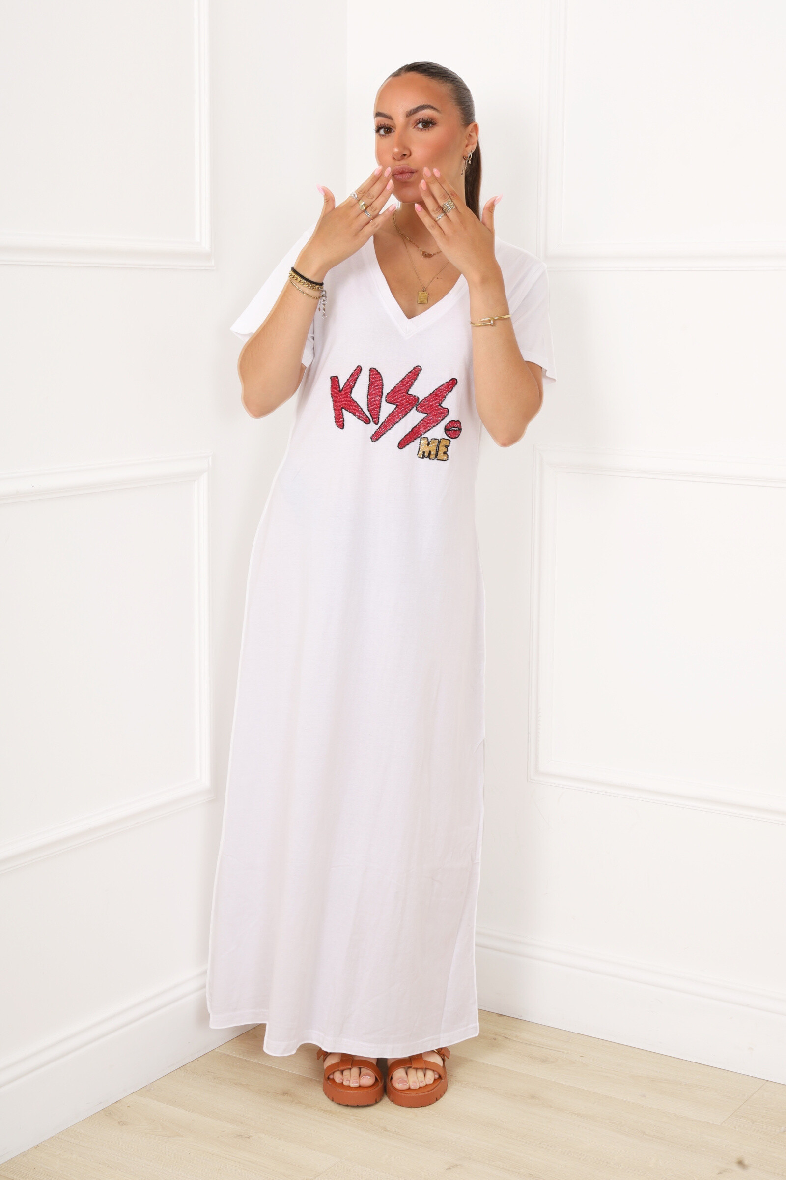Wholesaler NIV - Kiss dress me