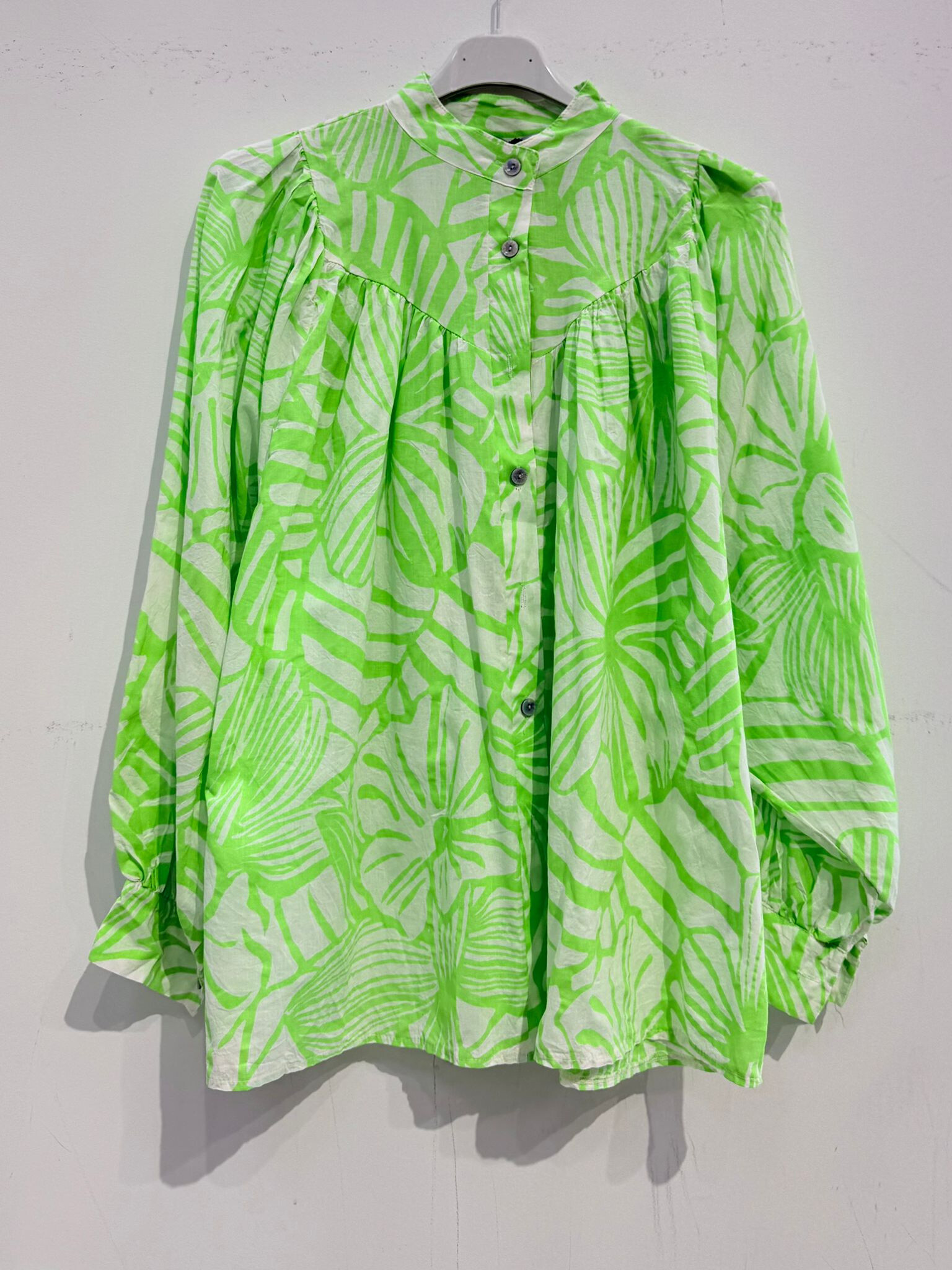 Großhändler Noéline - Bestickte Bluse