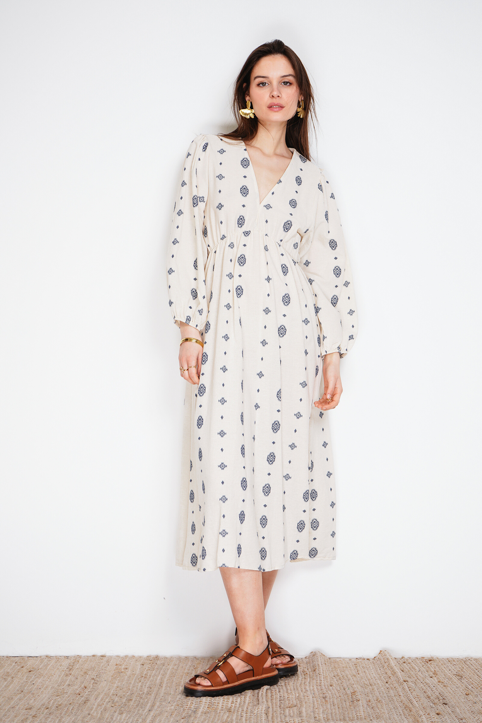 Großhändler Noéline - Baumwollgestickte Kleid