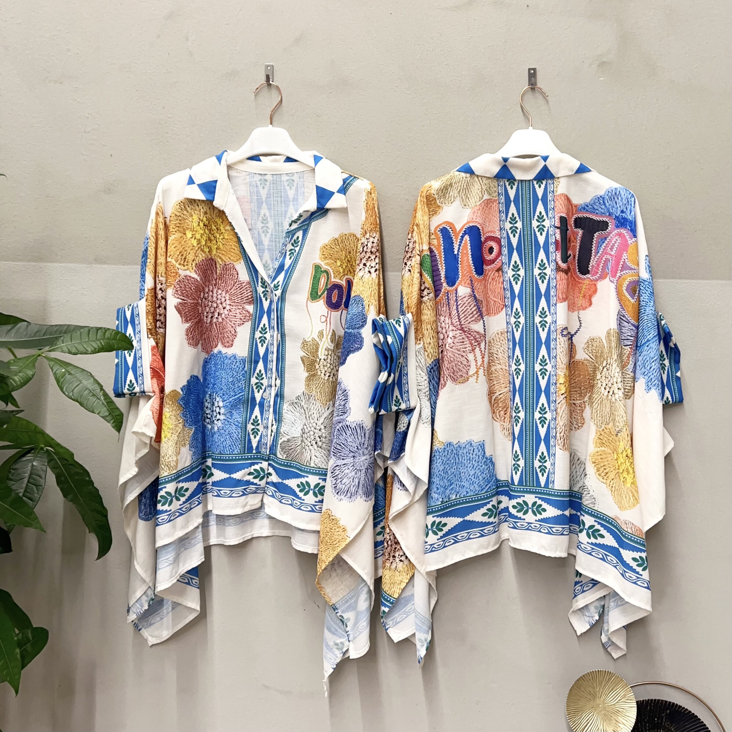 Mayorista NOS - Camisa poncho estampada