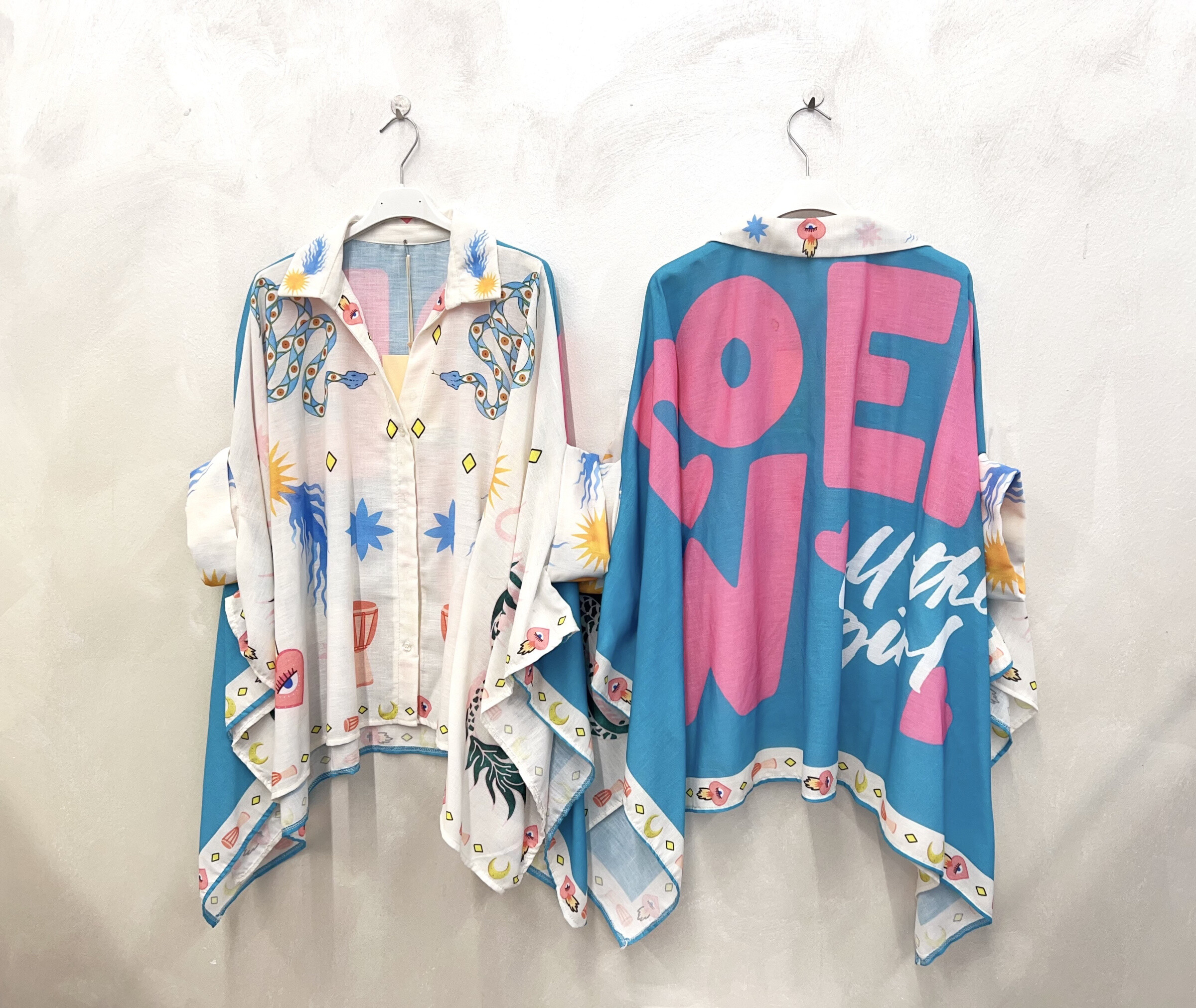 Wholesaler NOS - Printed poncho shirt