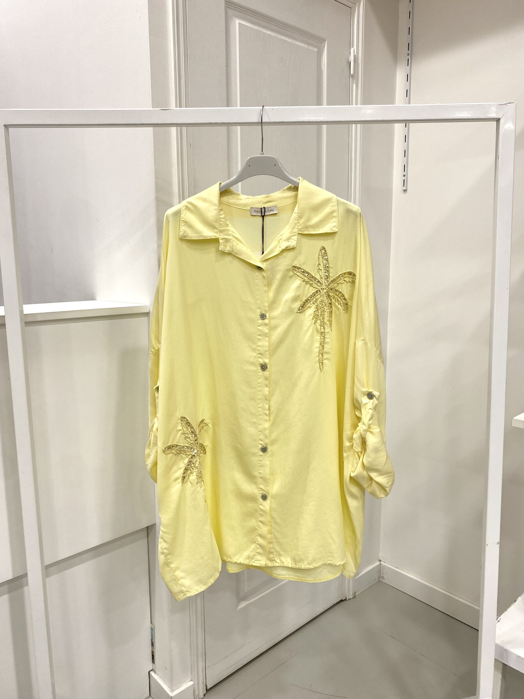 Wholesaler NOS - Embroidered shirt
