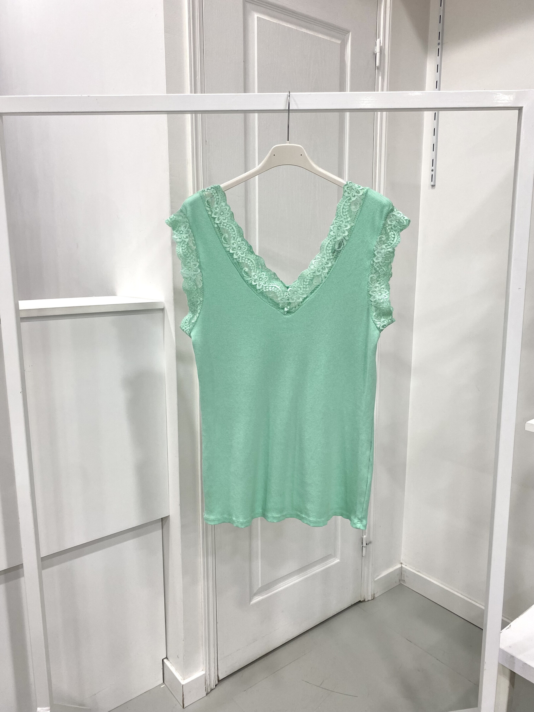 Wholesaler NOS - Tank top