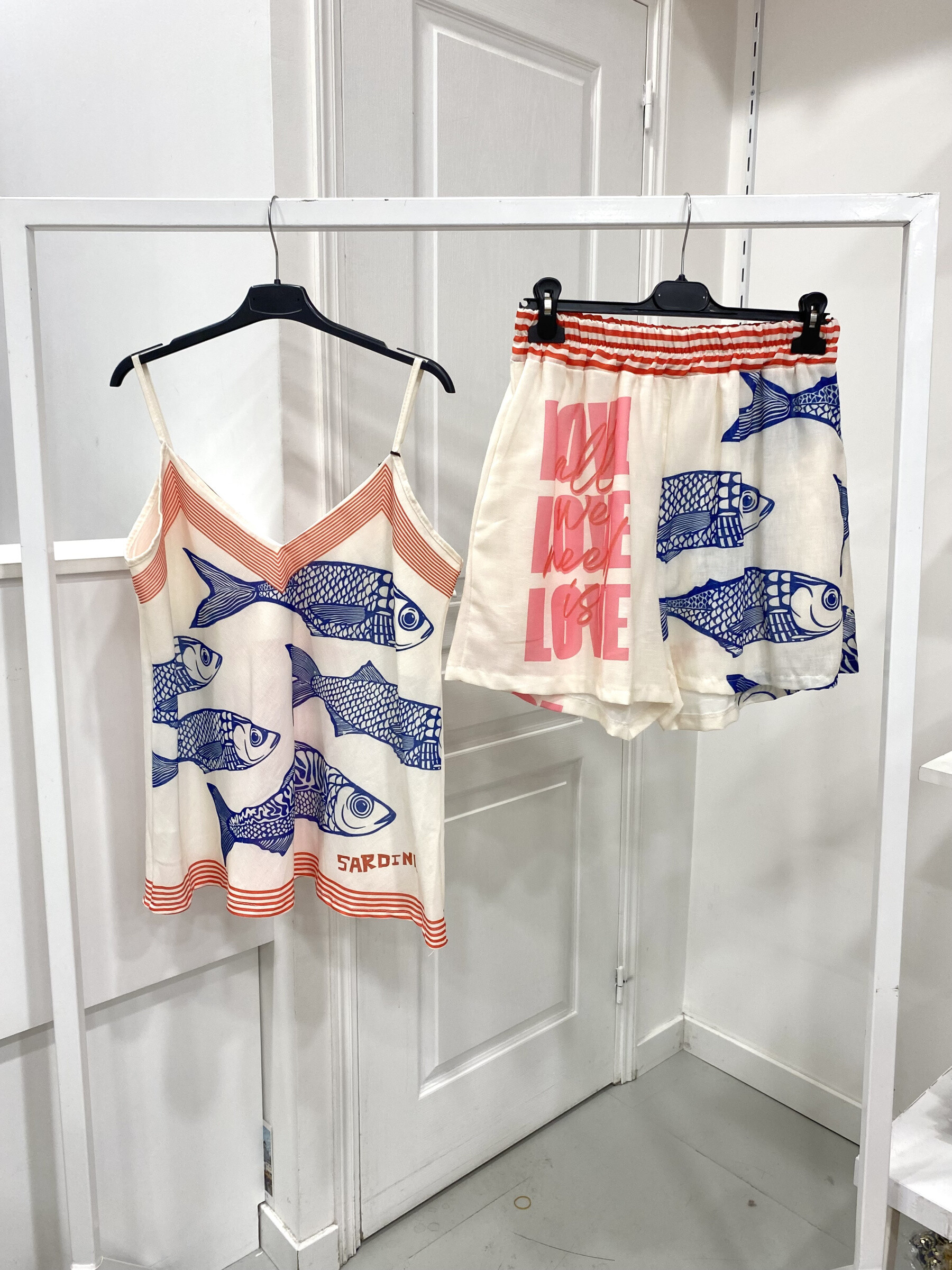 Grossista NOS - Set canotta e shorts stampati