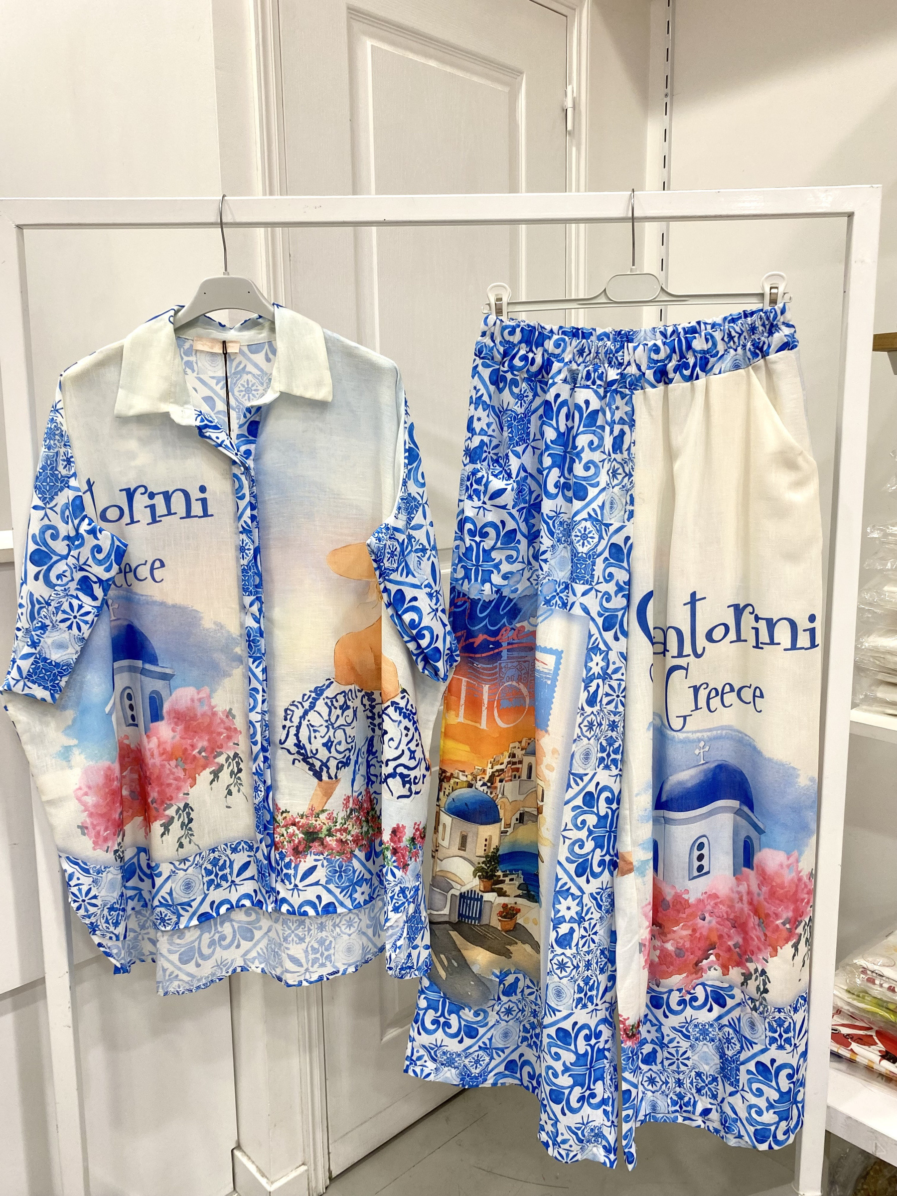 Mayorista NOS - Conjunto de camisa y pantalón estampado