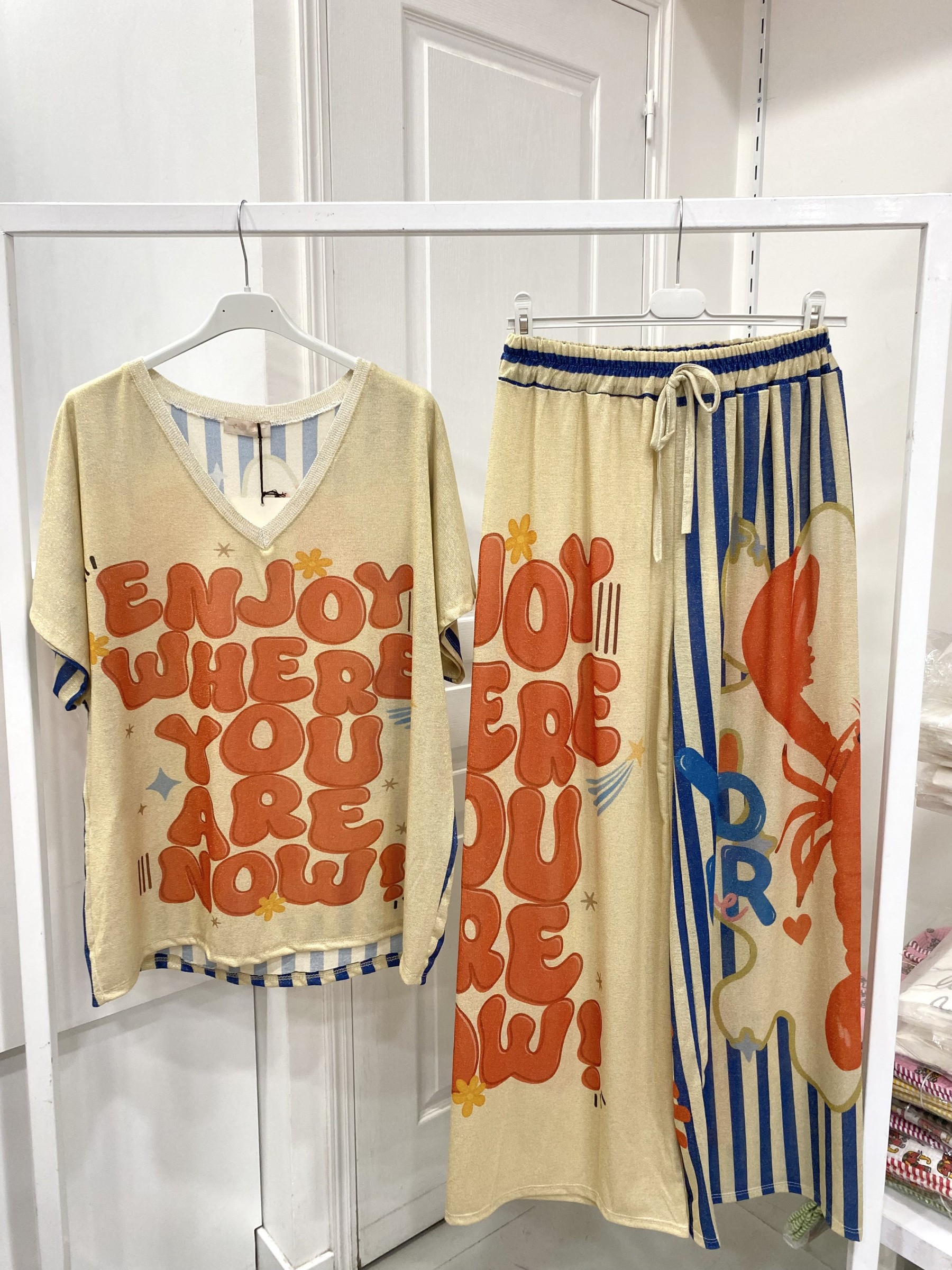 Mayorista NOS - Conjunto de top y pantalón estampado