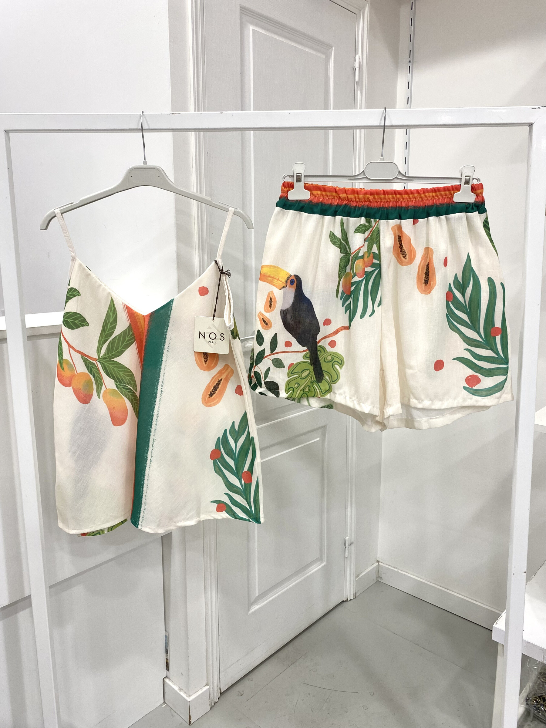 Grossista NOS - Set canotta e shorts stampati