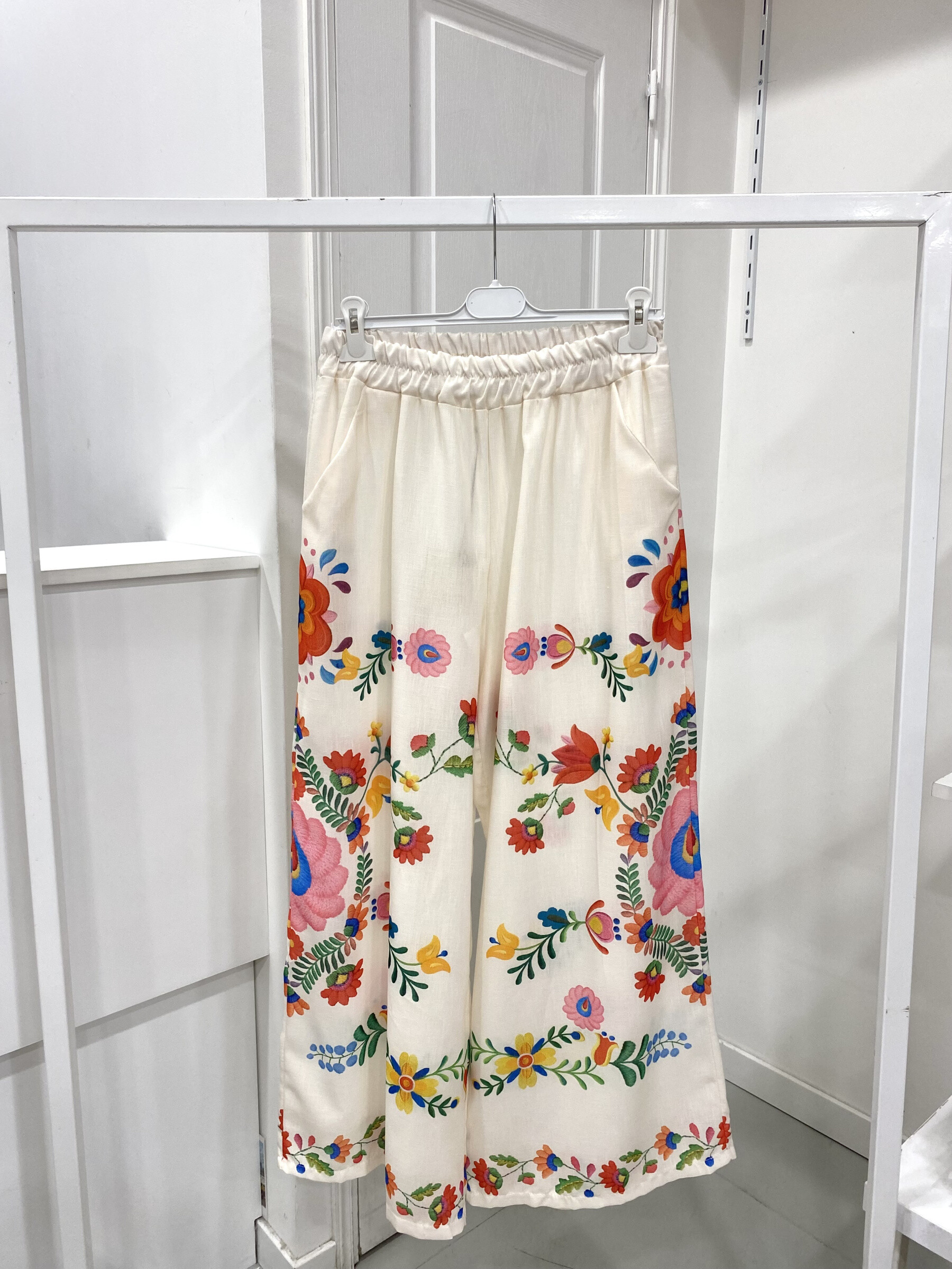 Grossista NOS - Pantaloni stampati