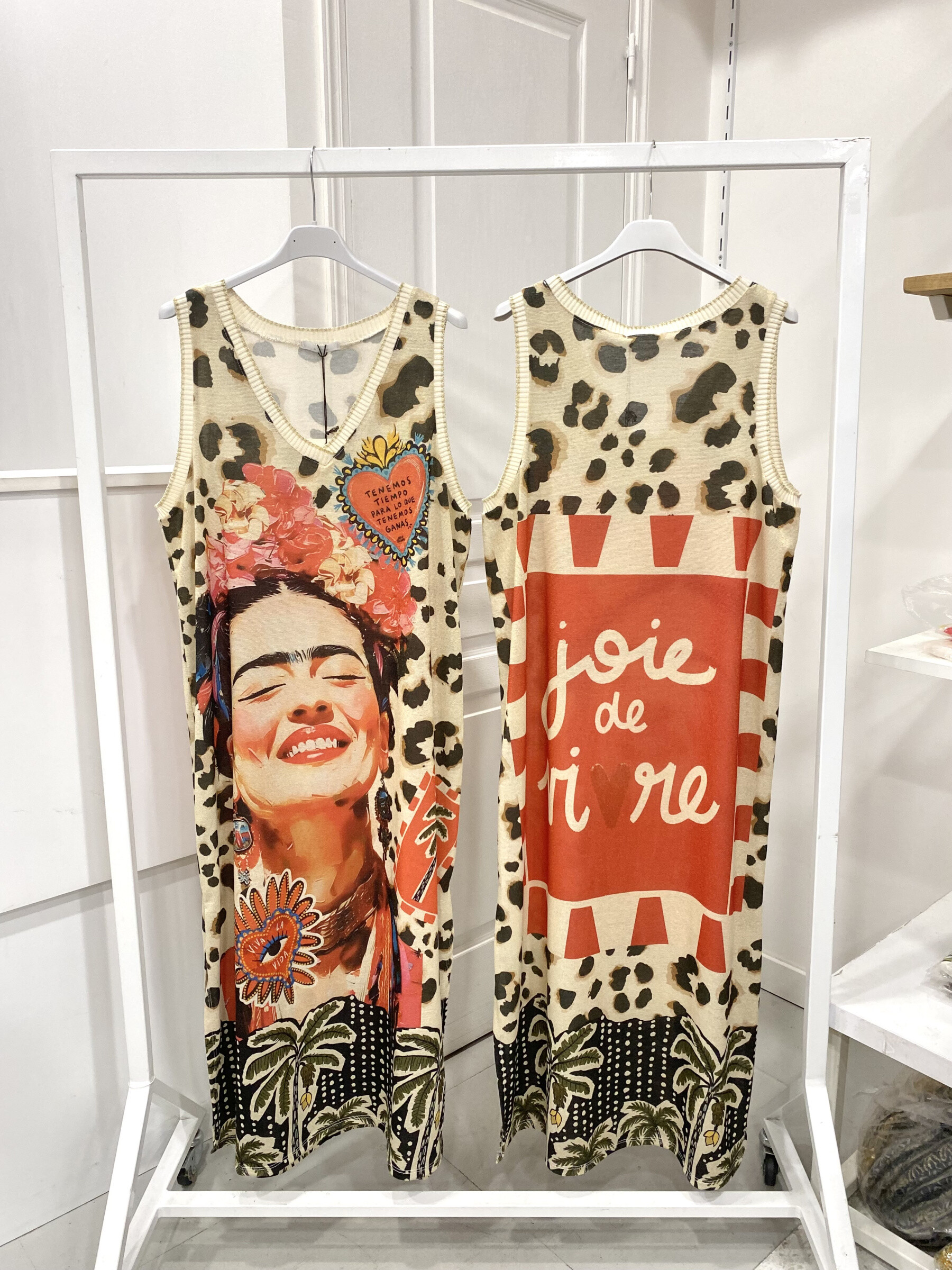 Großhändler NOS - Bedrucktes Lurex-Kleid